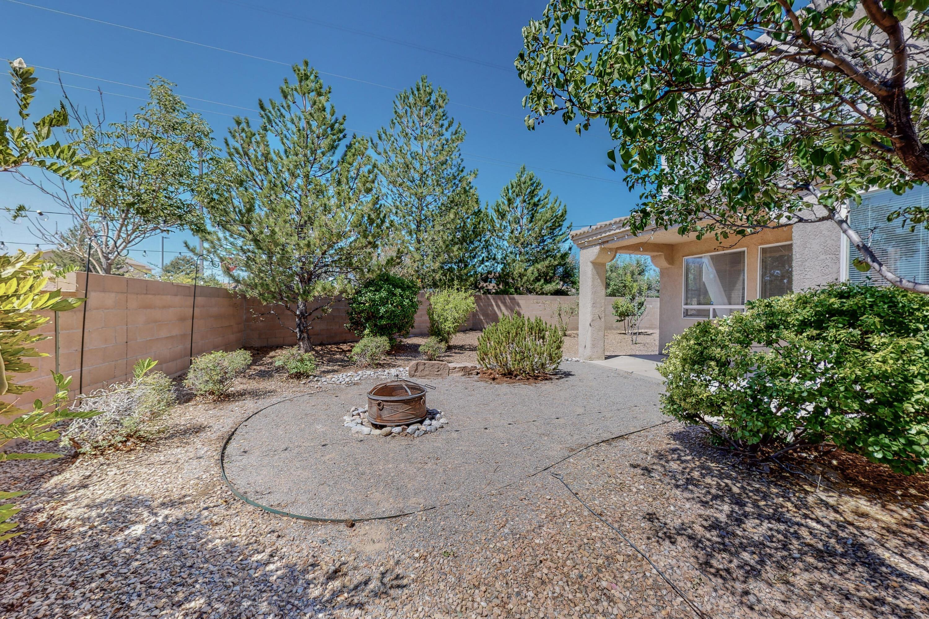 6568 LOS PUEBLOS Place NW