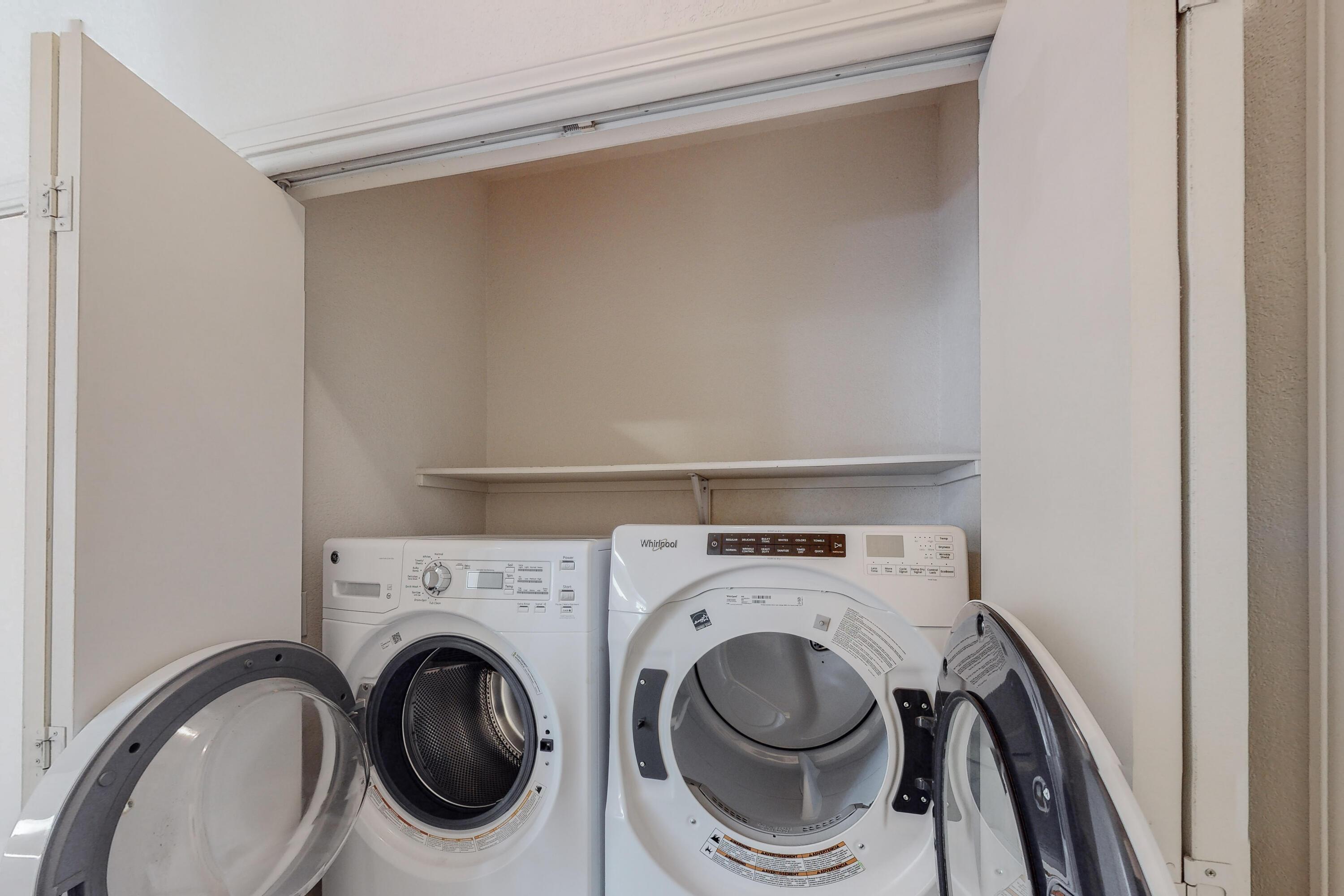 6568 LOS PUEBLOS Place NW