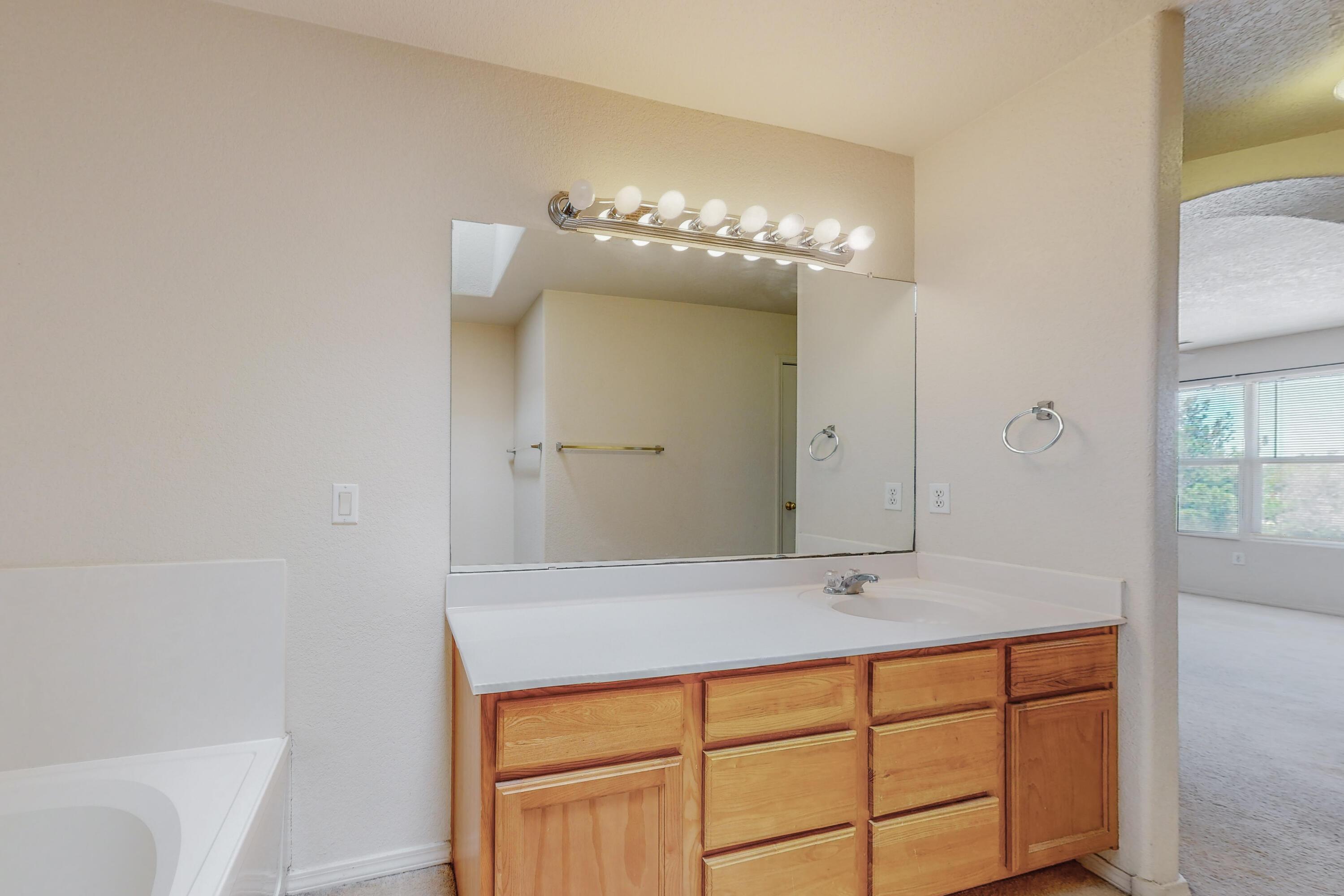 6568 LOS PUEBLOS Place NW