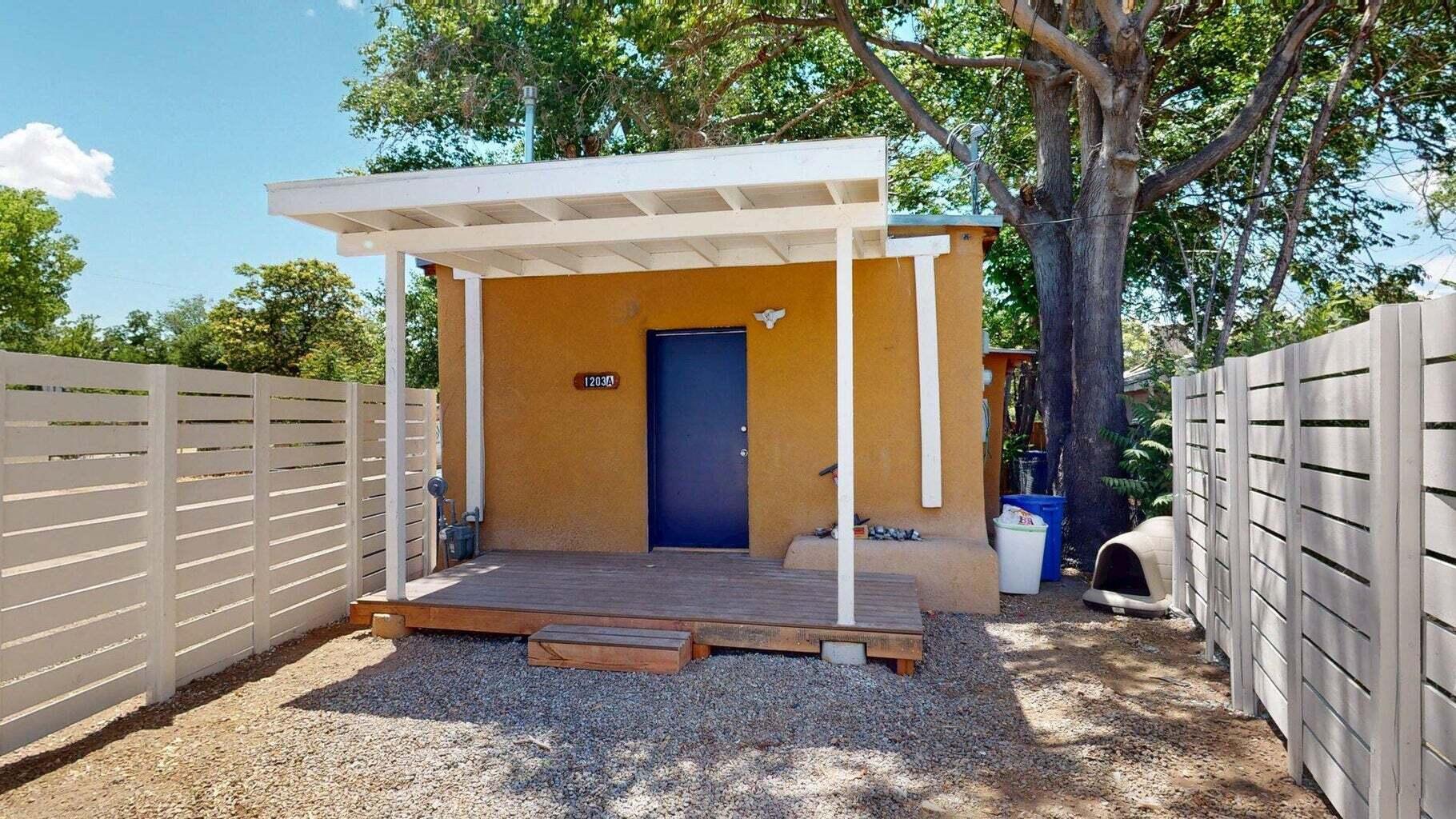 1203, 1207 Barelas Road SW