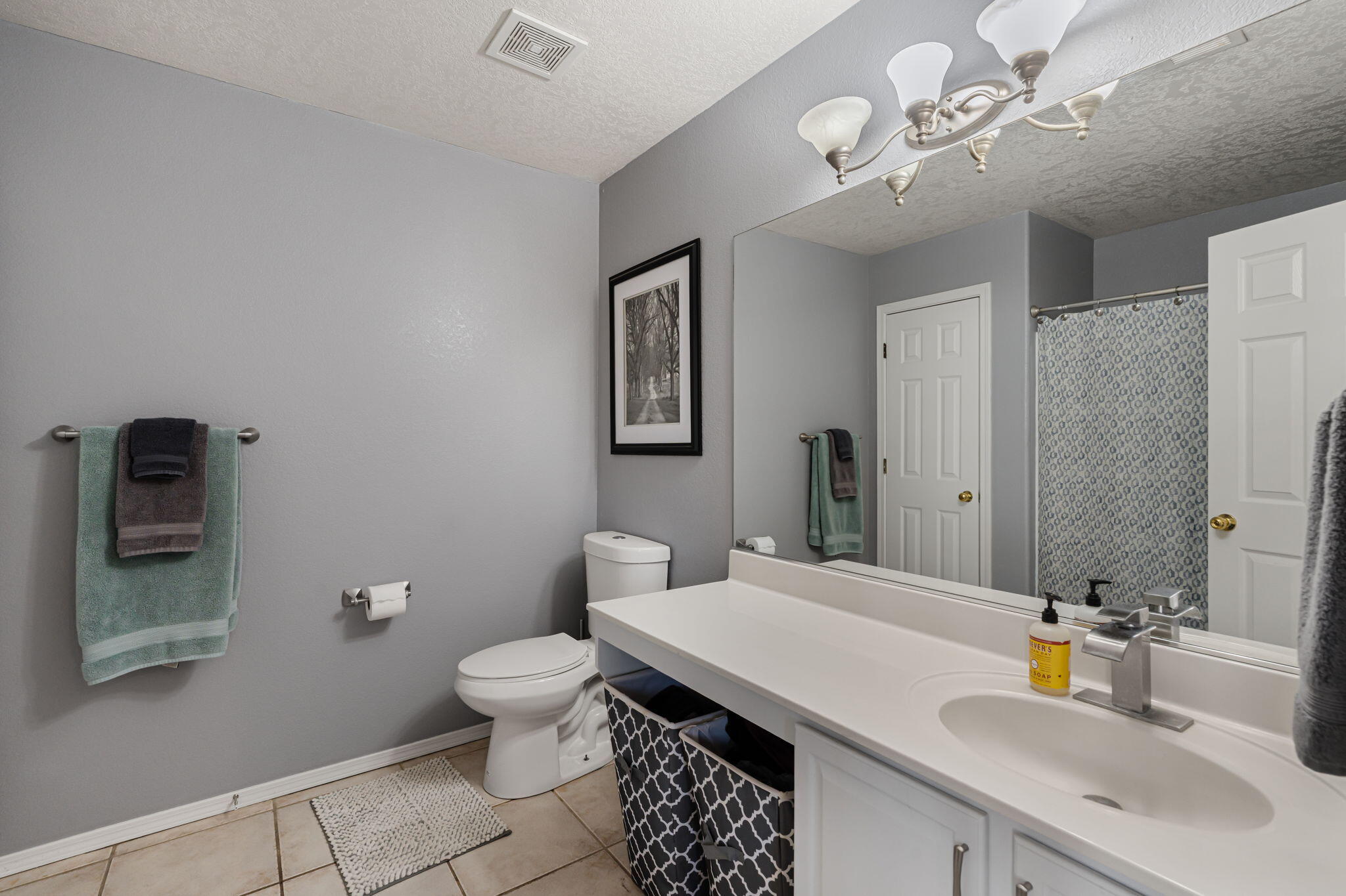 7136 HARTFORD HILLS Drive NE