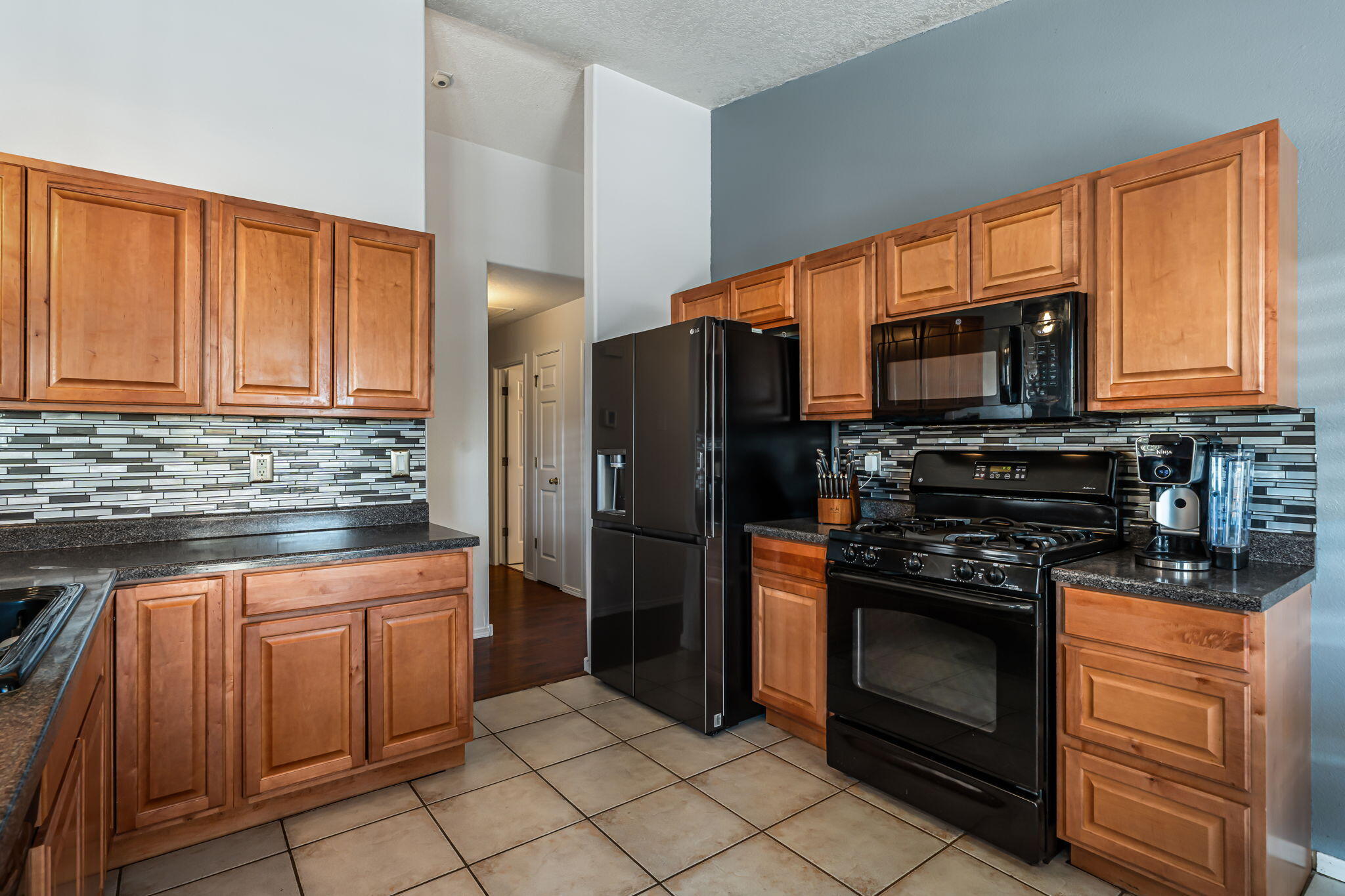 7136 HARTFORD HILLS Drive NE