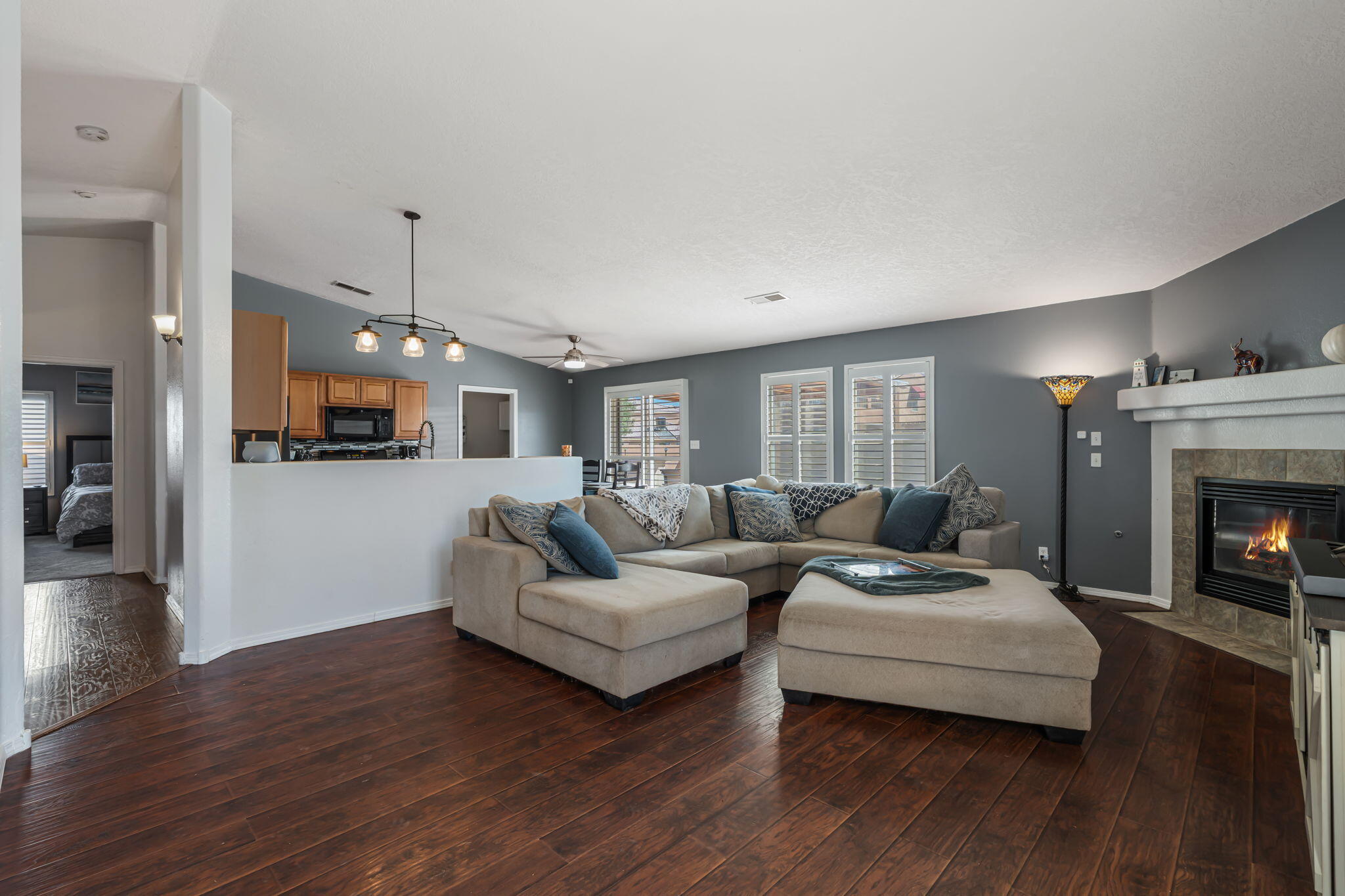 7136 HARTFORD HILLS Drive NE