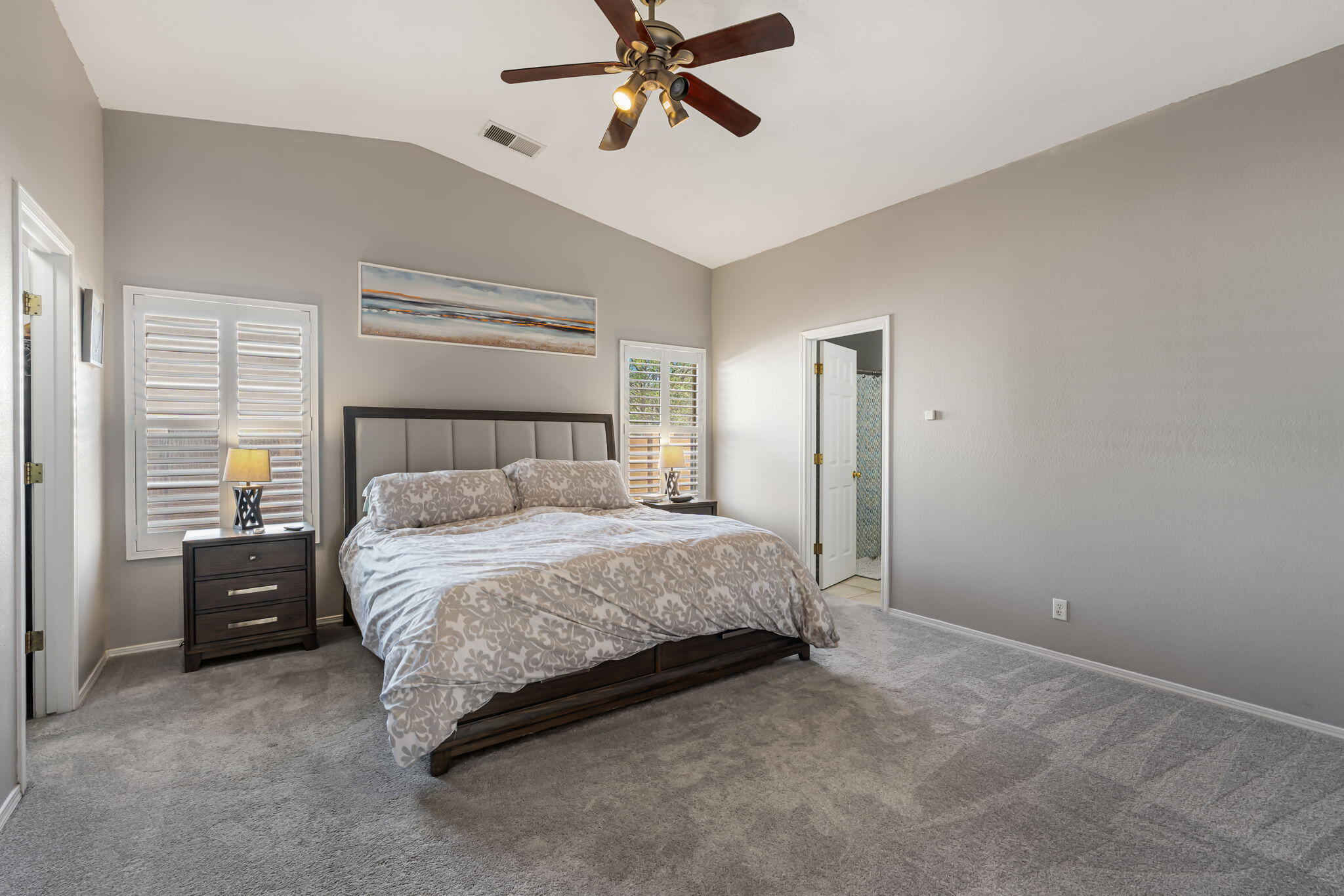 7136 HARTFORD HILLS Drive NE