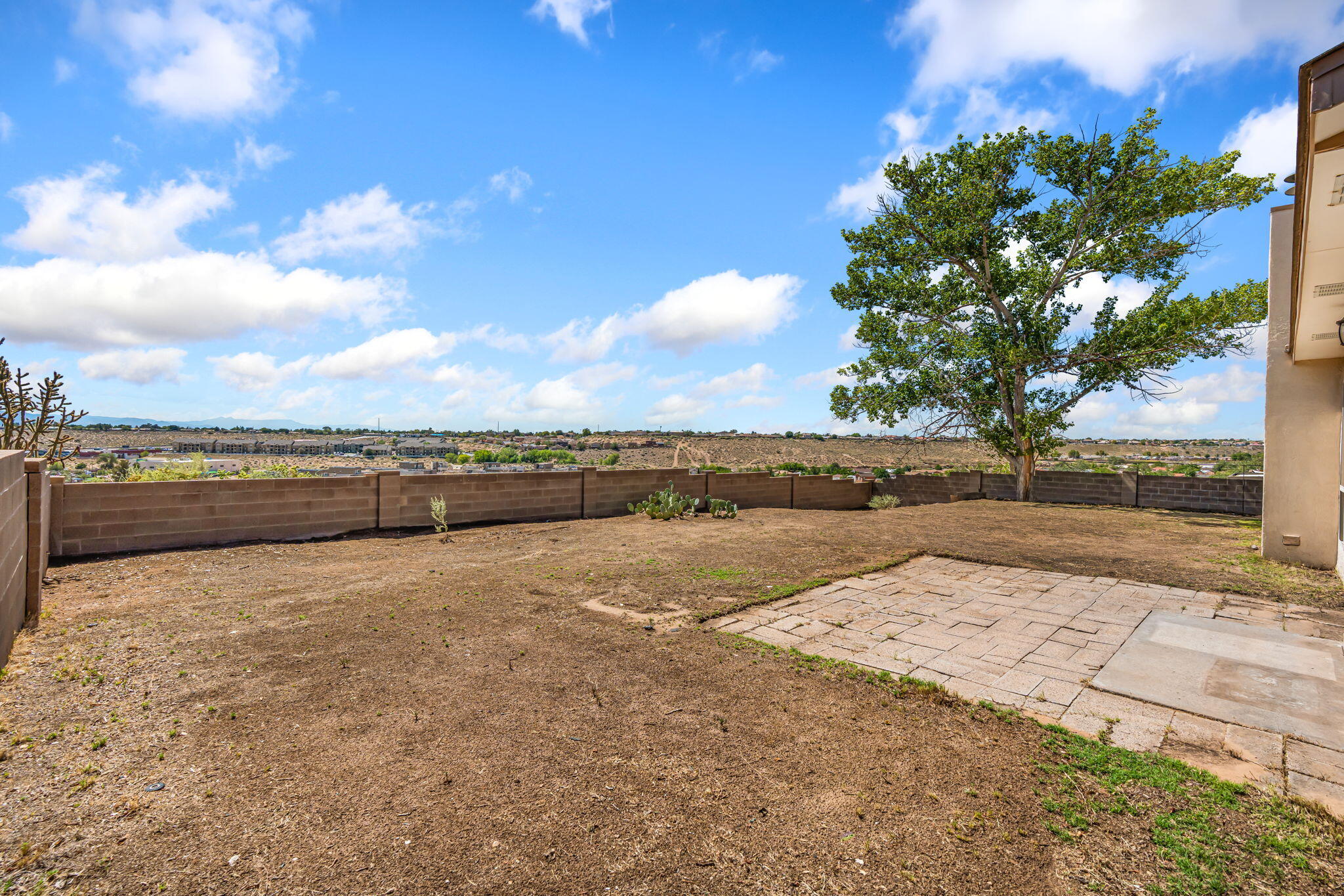 4340 PUMICE Drive NE