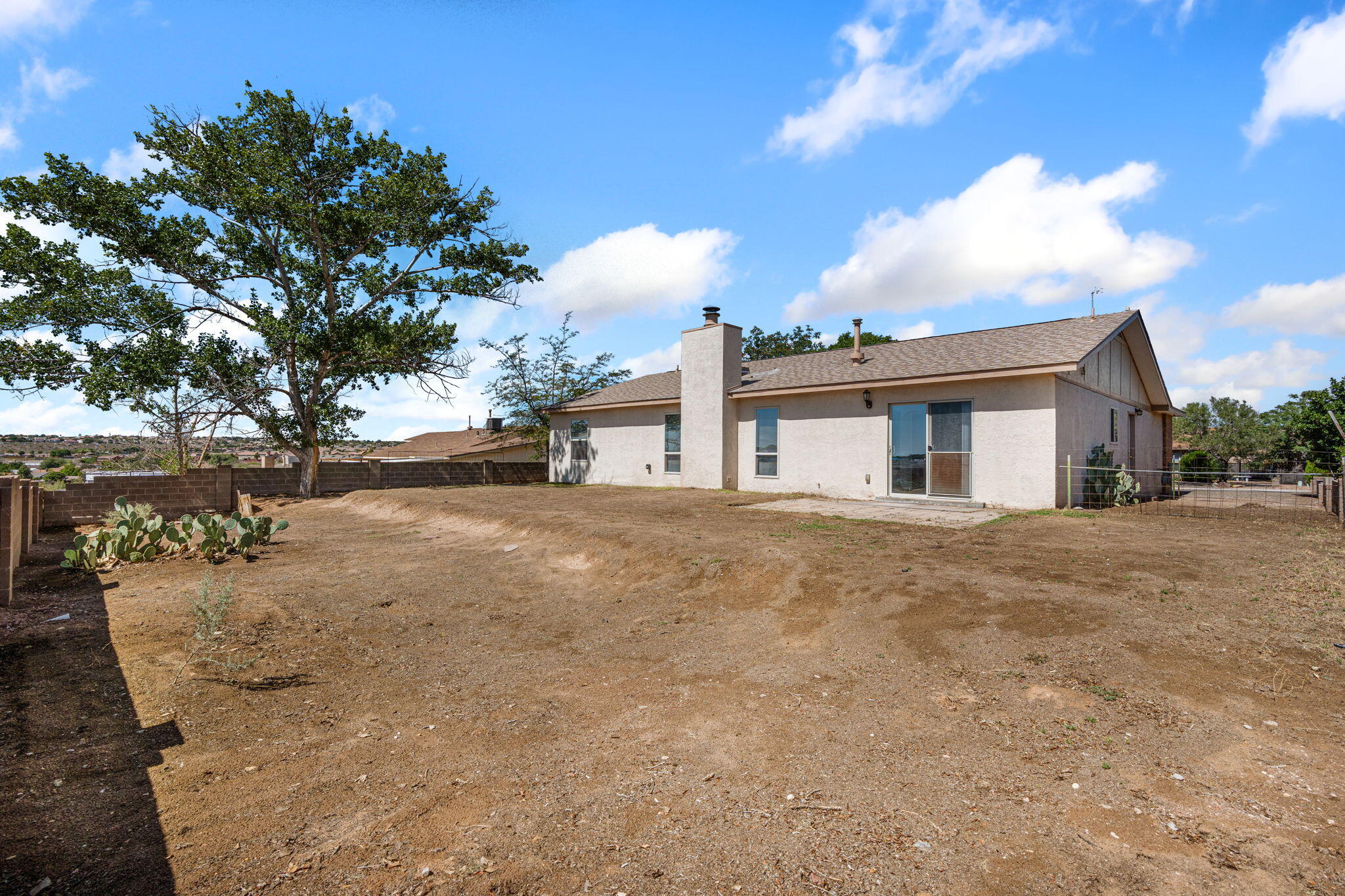 4340 PUMICE Drive NE