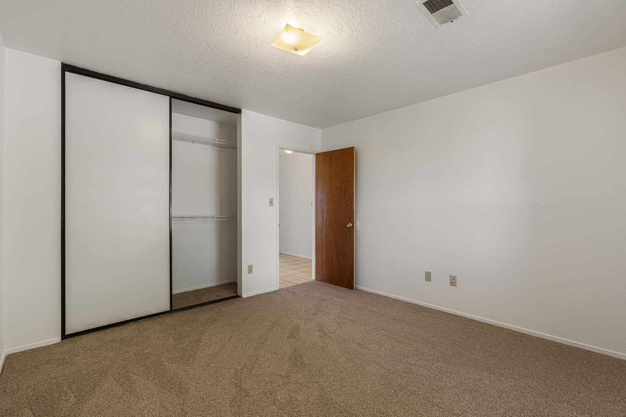 4340 PUMICE Drive NE