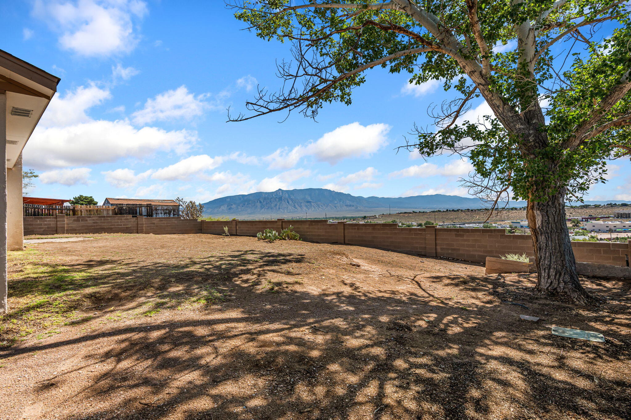 4340 PUMICE Drive NE