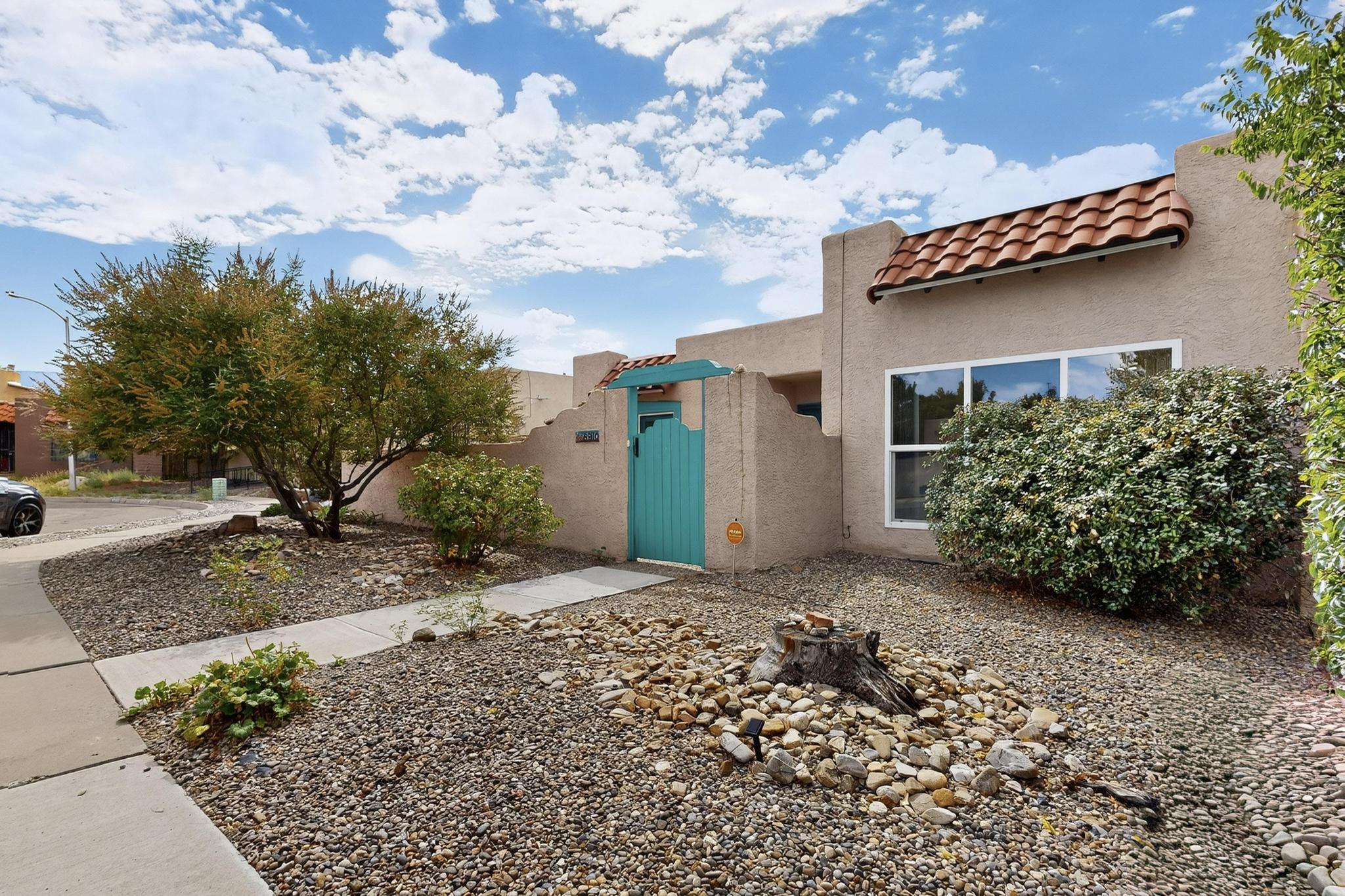 8910 Chambers Place NE