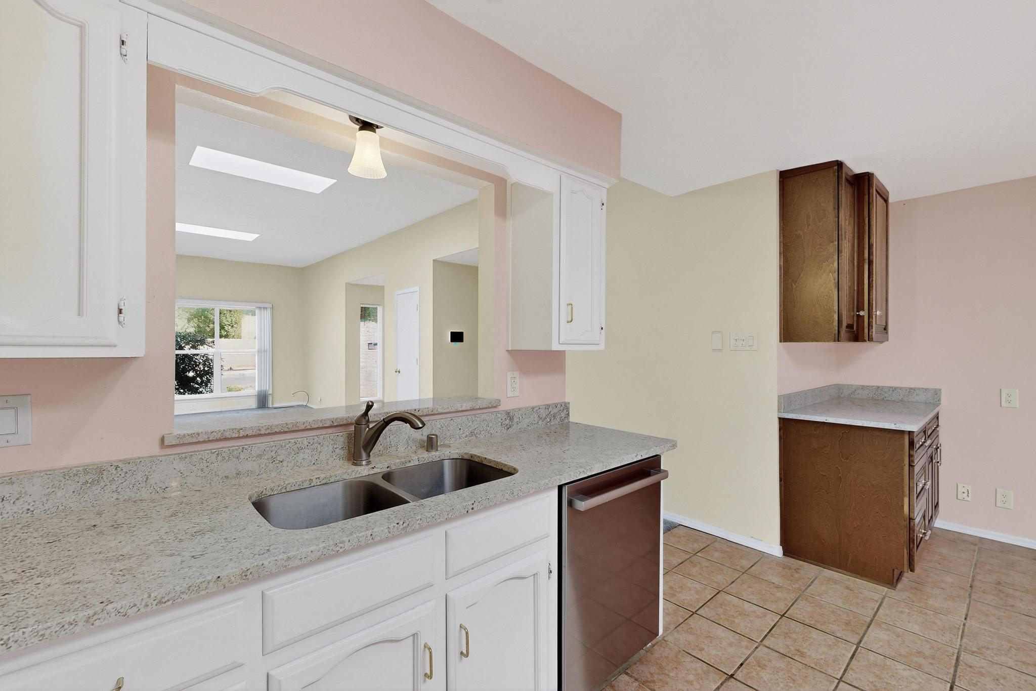 8910 Chambers Place NE