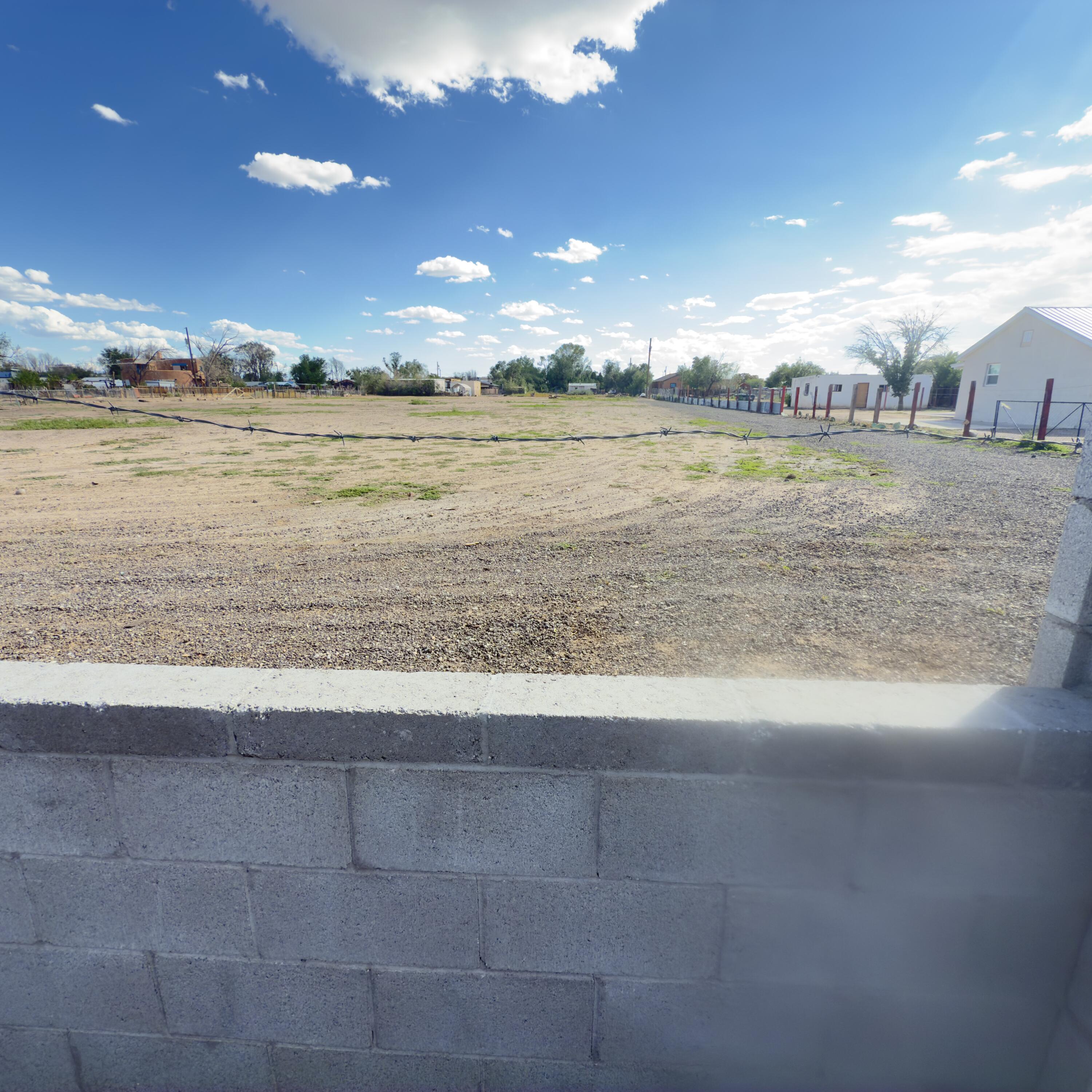 152 WILLOW Road NW