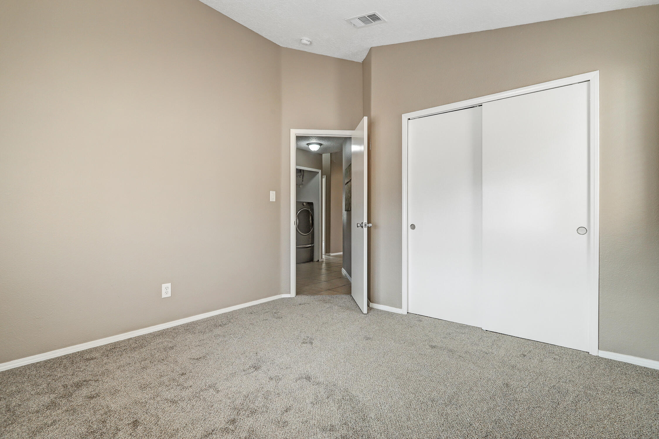 1615 QUIET DESERT Drive SW