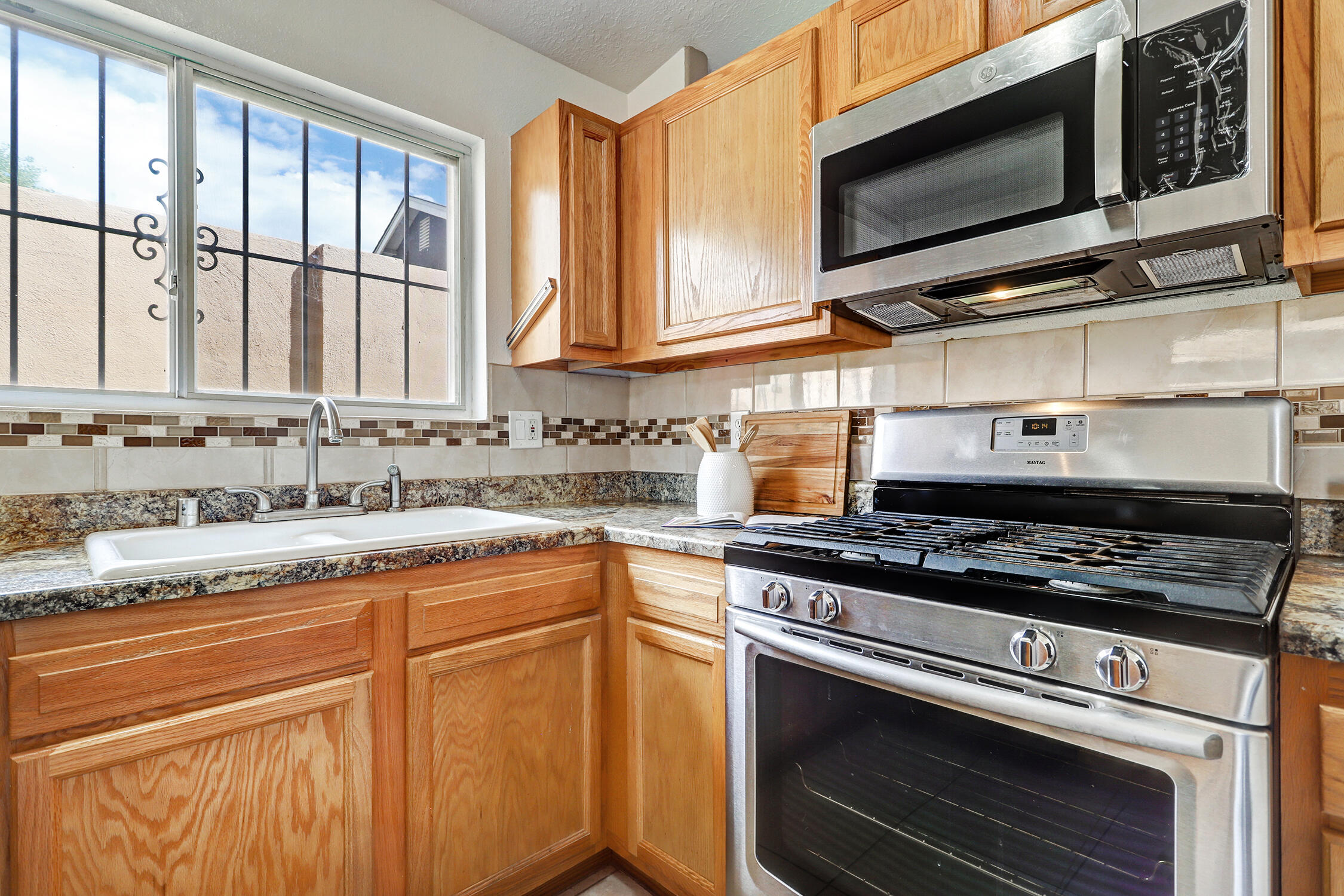 1615 QUIET DESERT Drive SW