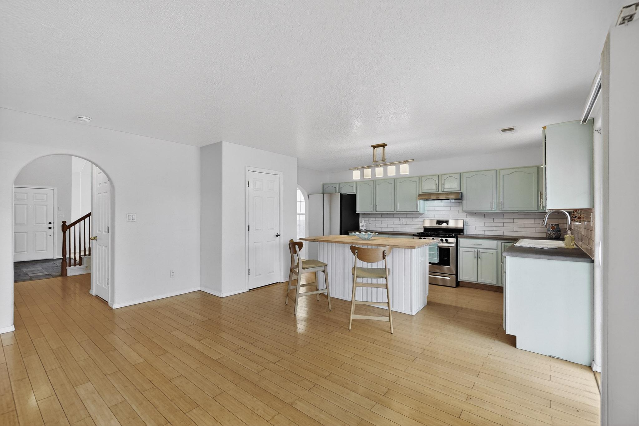 10244 VENTANA HILLS Road NW