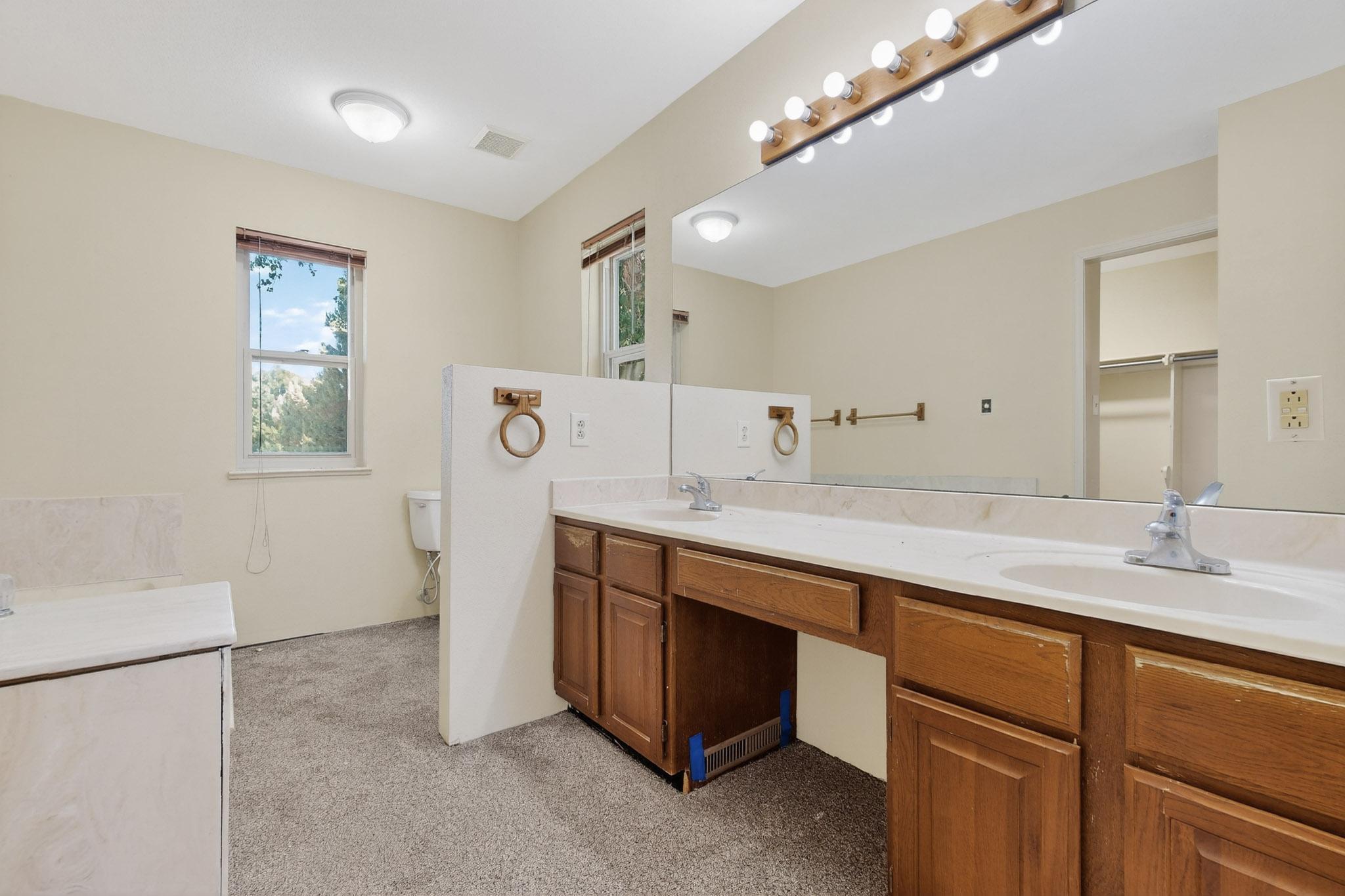 354 W ELLA Drive