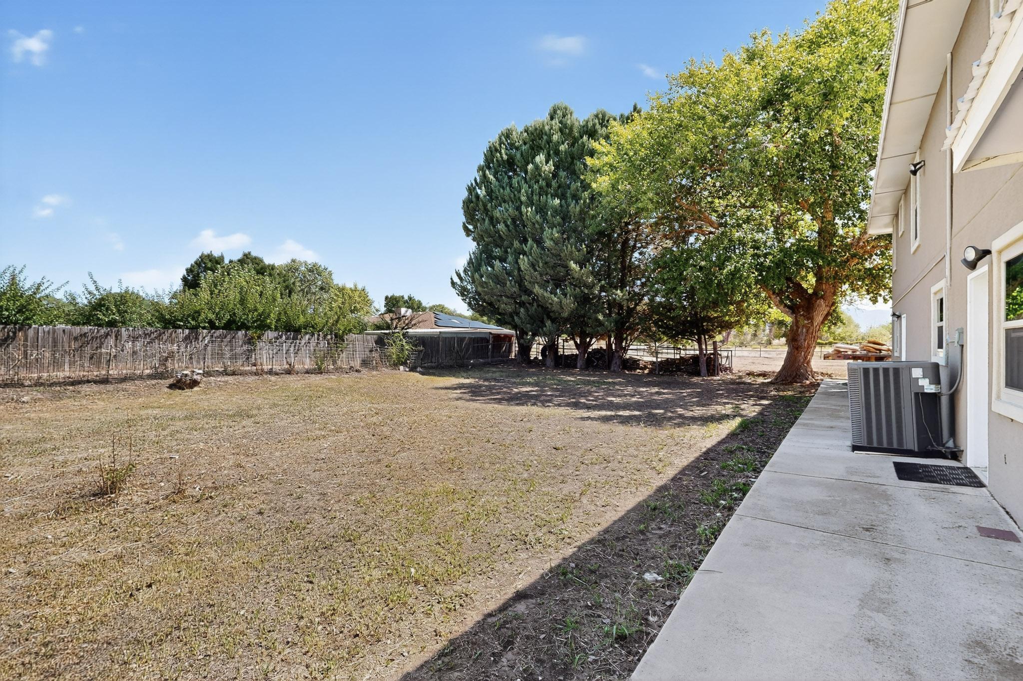 354 W ELLA Drive