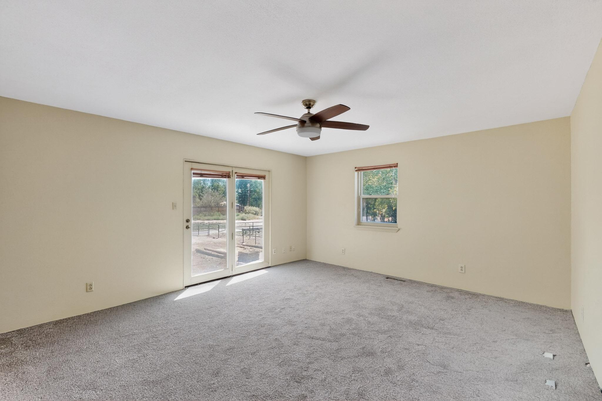 354 W ELLA Drive