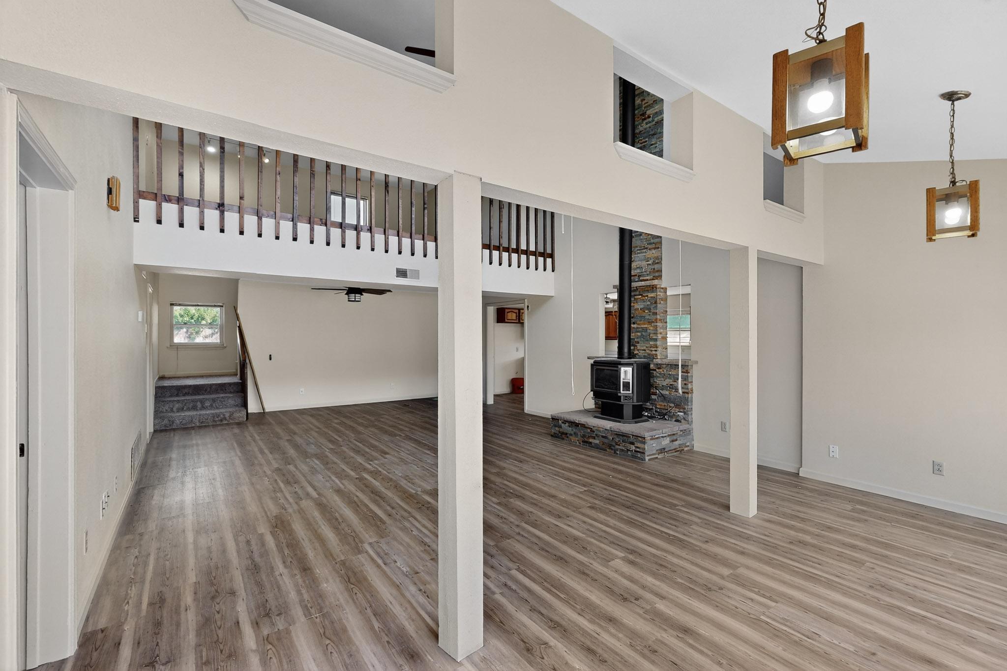 354 W ELLA Drive
