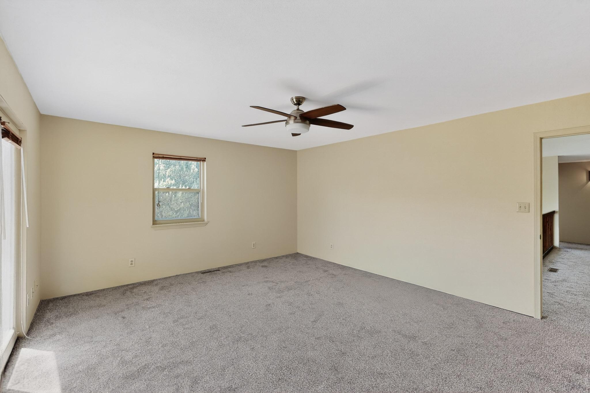 354 W ELLA Drive