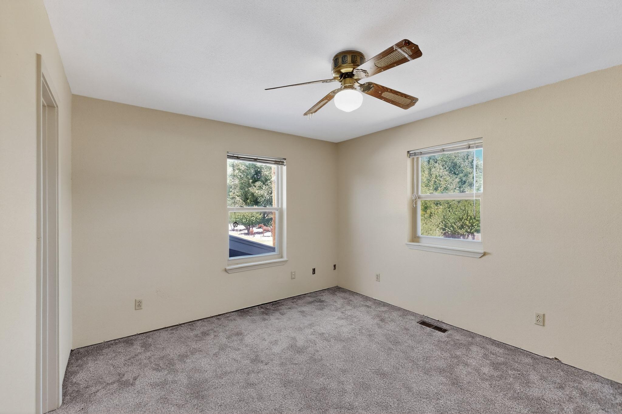 354 W ELLA Drive