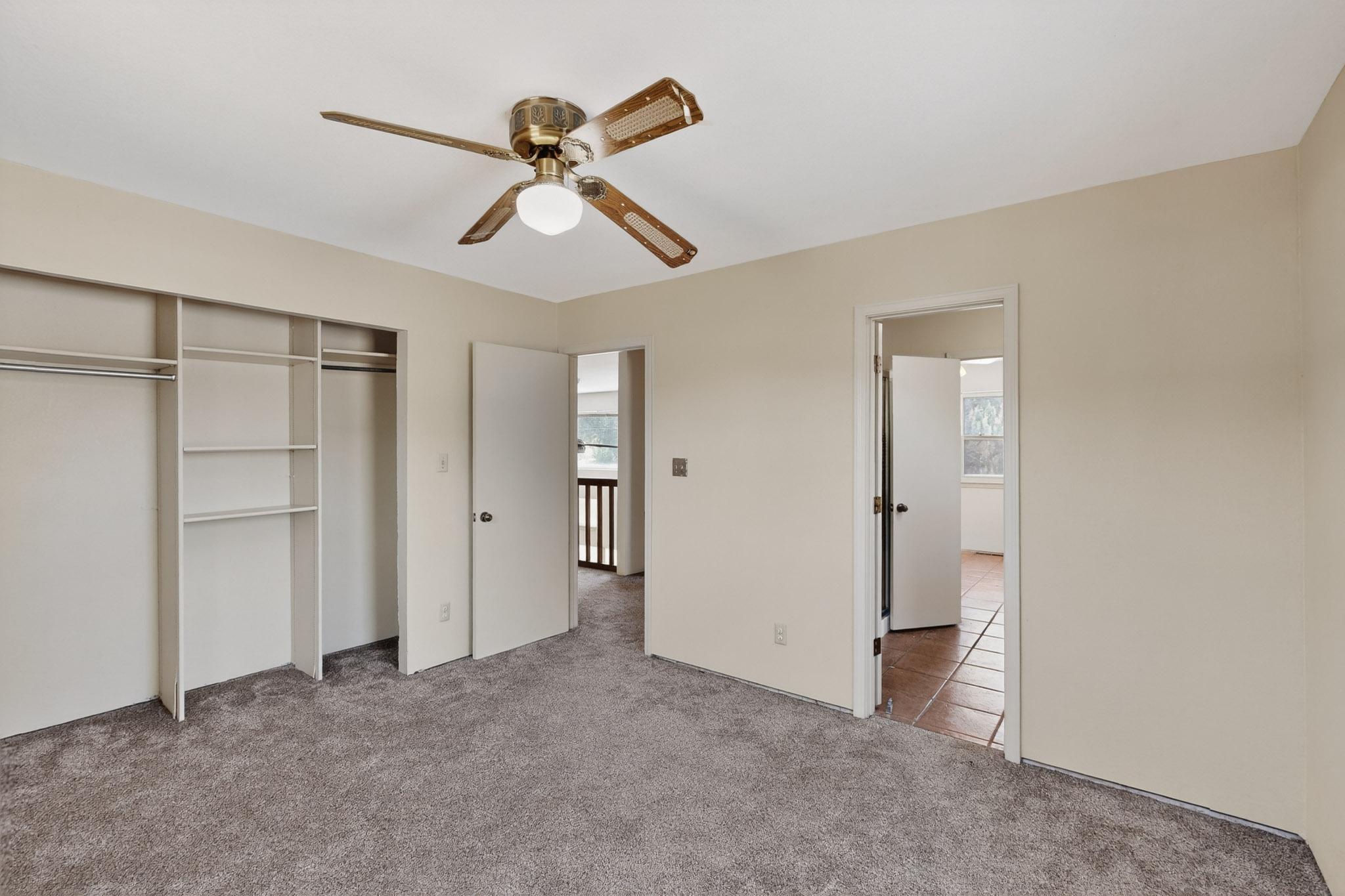 354 W ELLA Drive