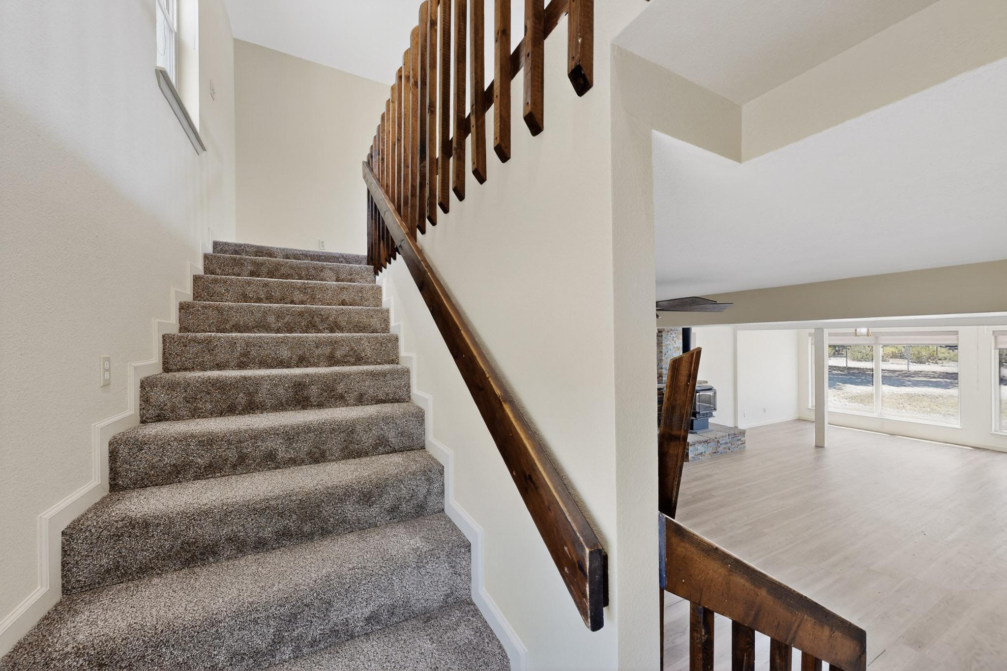 354 W ELLA Drive