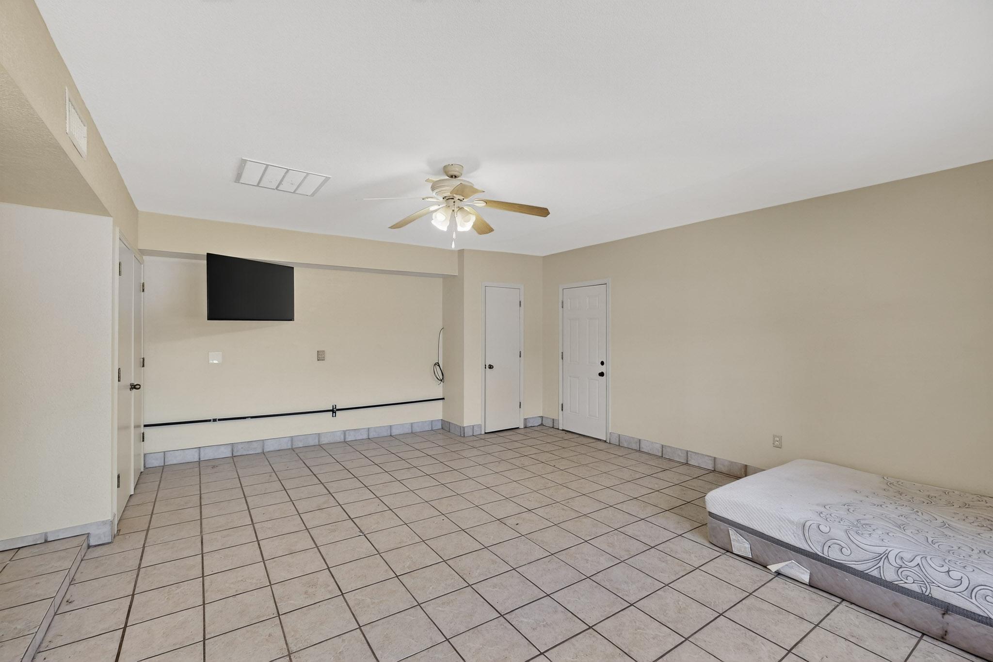 354 W ELLA Drive