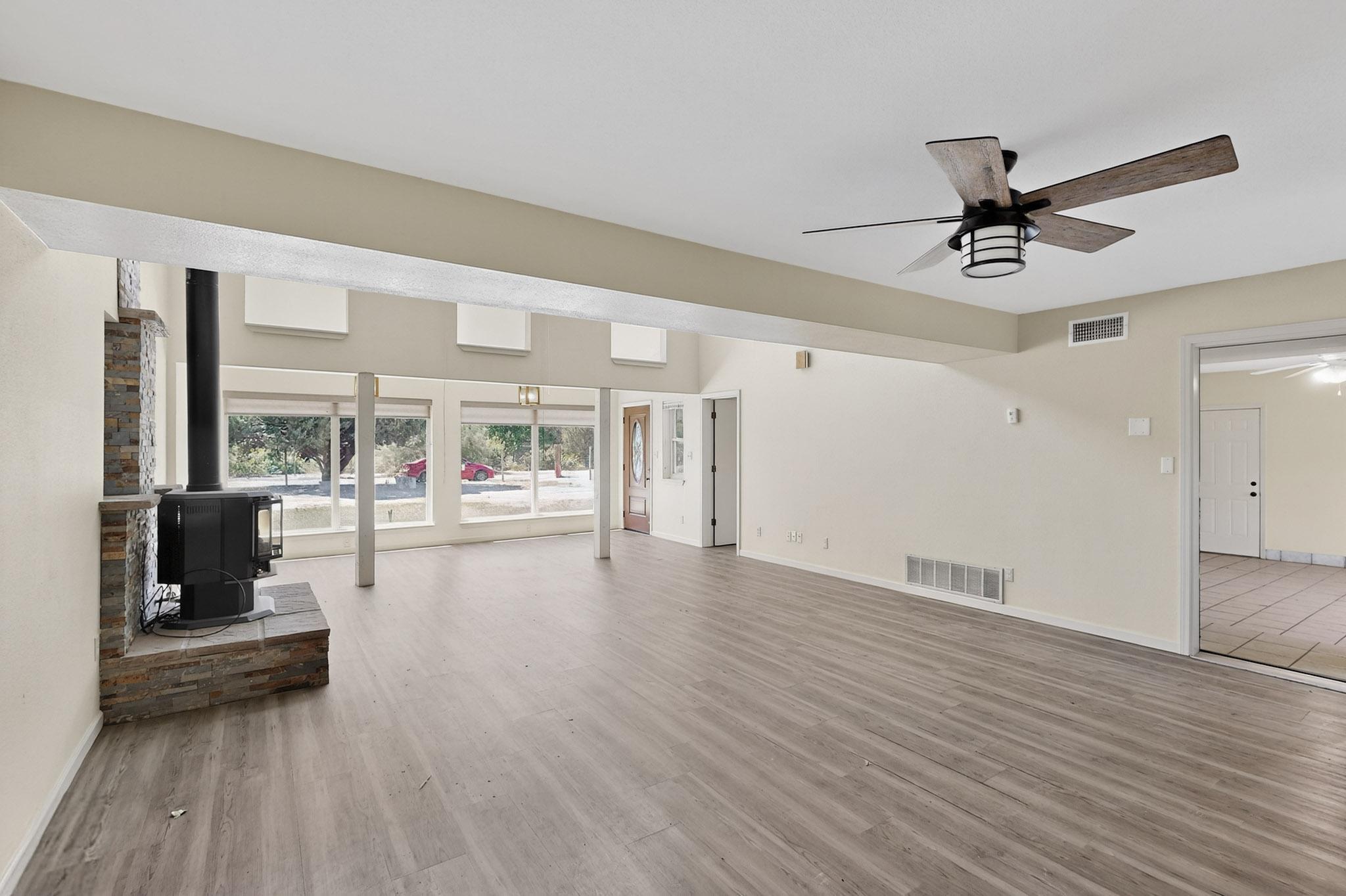 354 W ELLA Drive