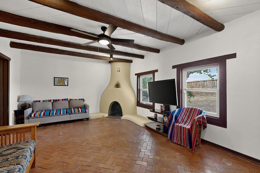 7 TIERRA MADRE Road