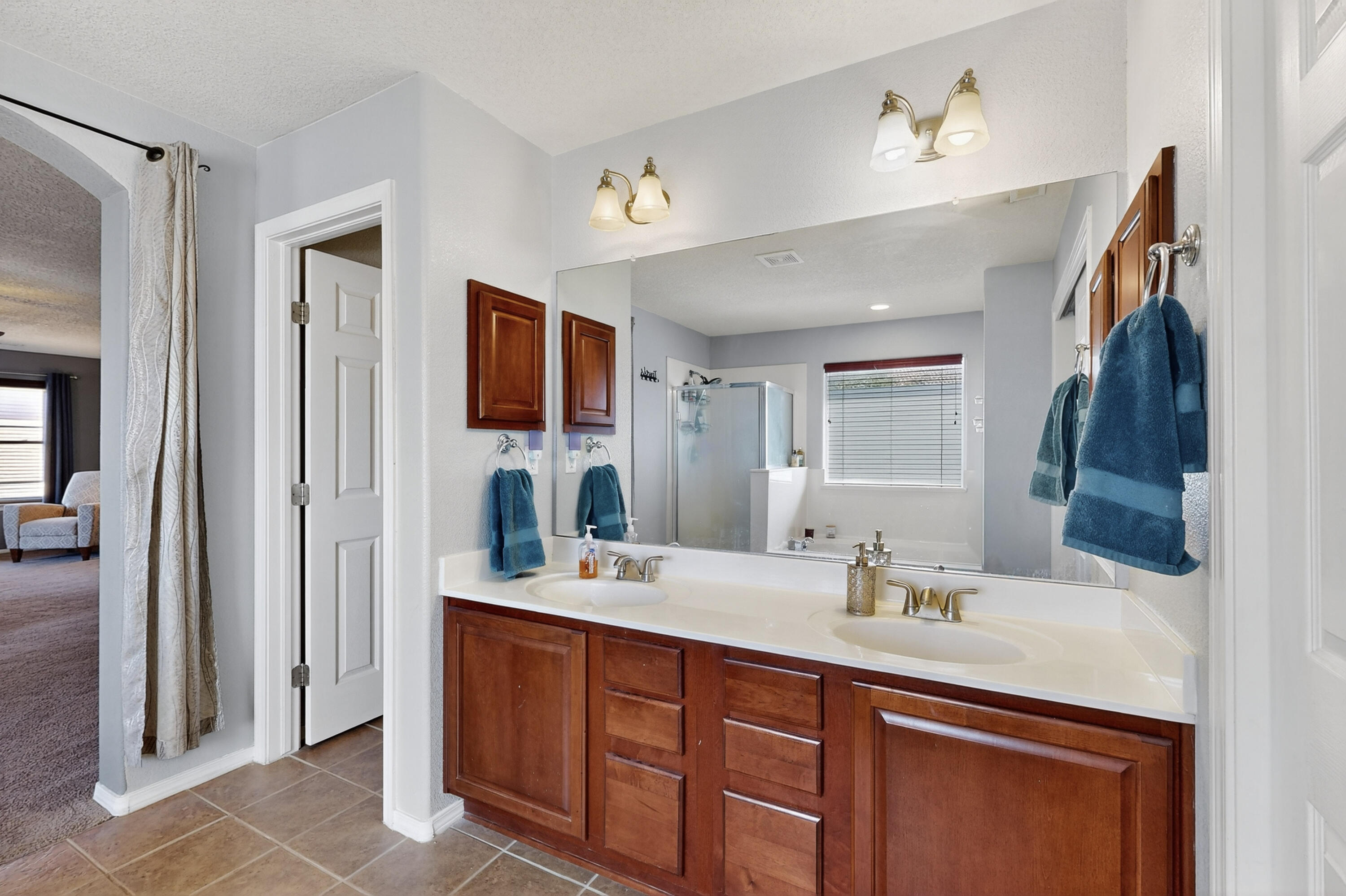 2606 AVENIDA CASTELLANA