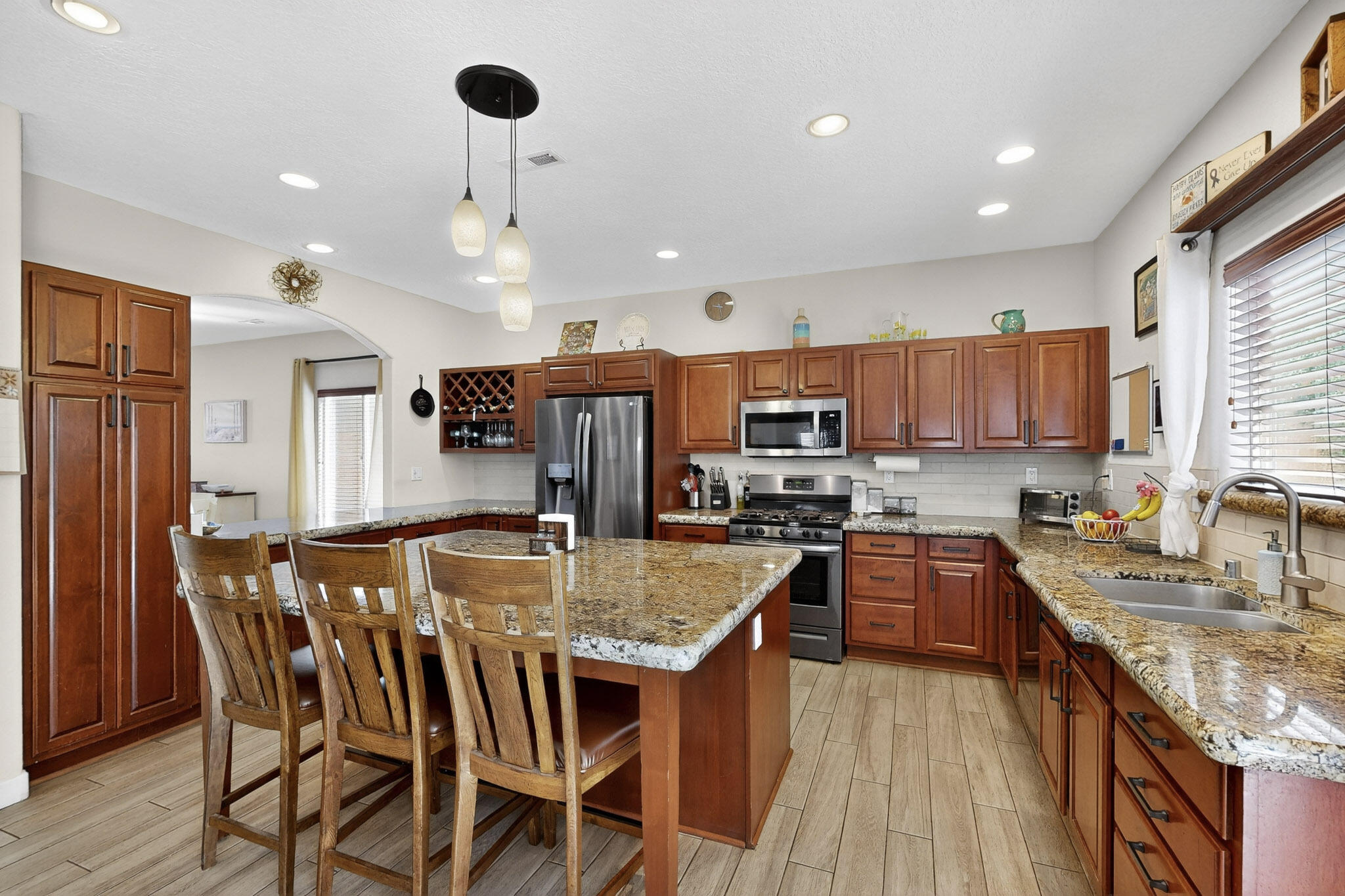 2606 AVENIDA CASTELLANA