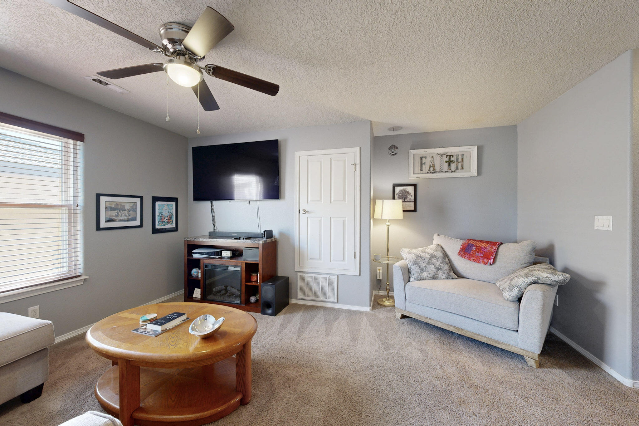 2606 AVENIDA CASTELLANA