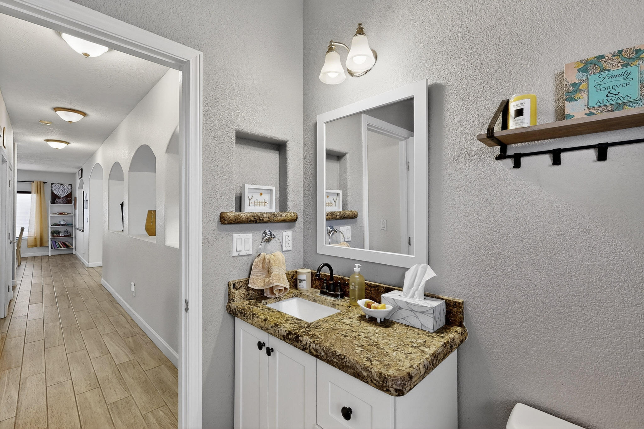 2606 AVENIDA CASTELLANA