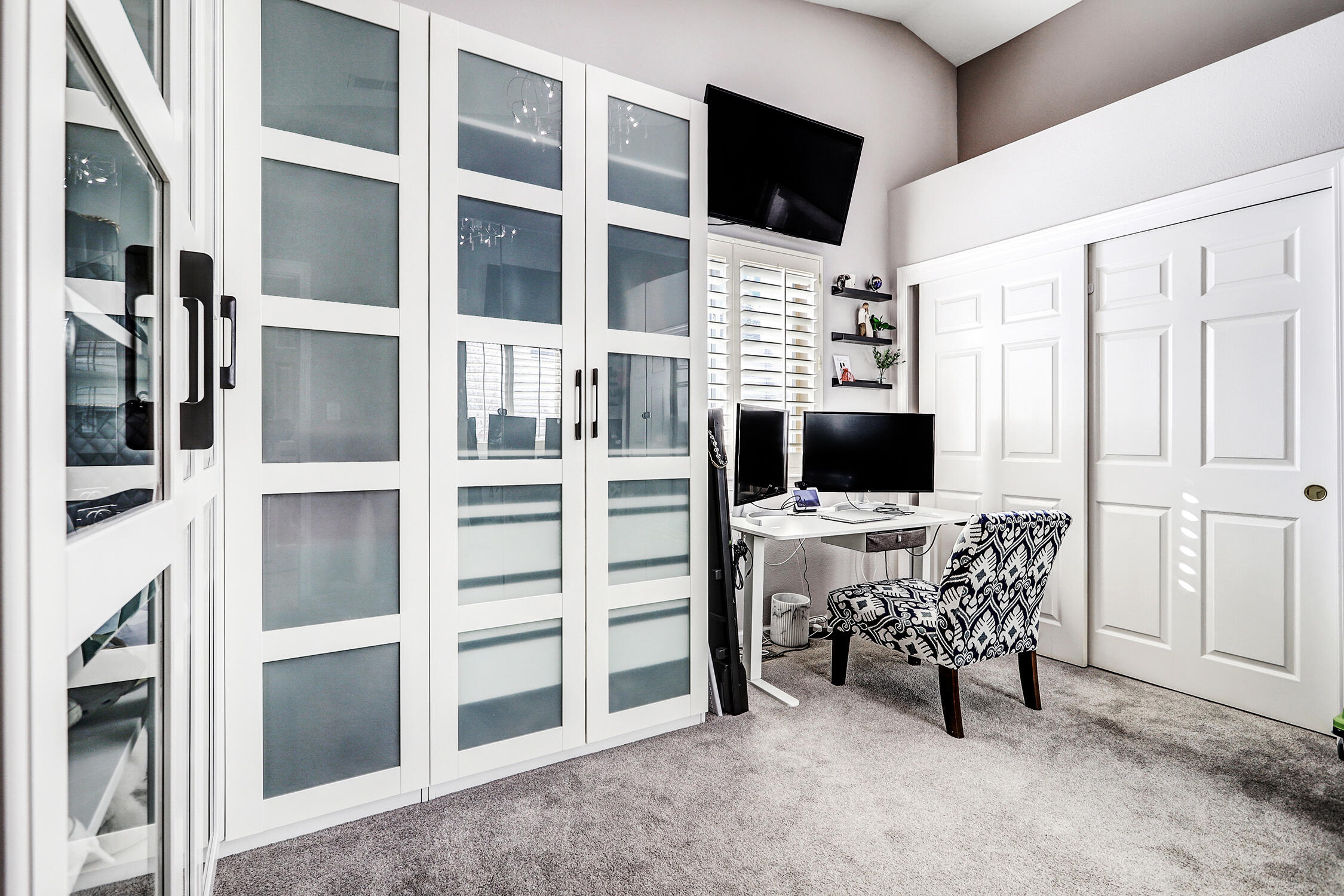 5905 MIMOSA Place NE