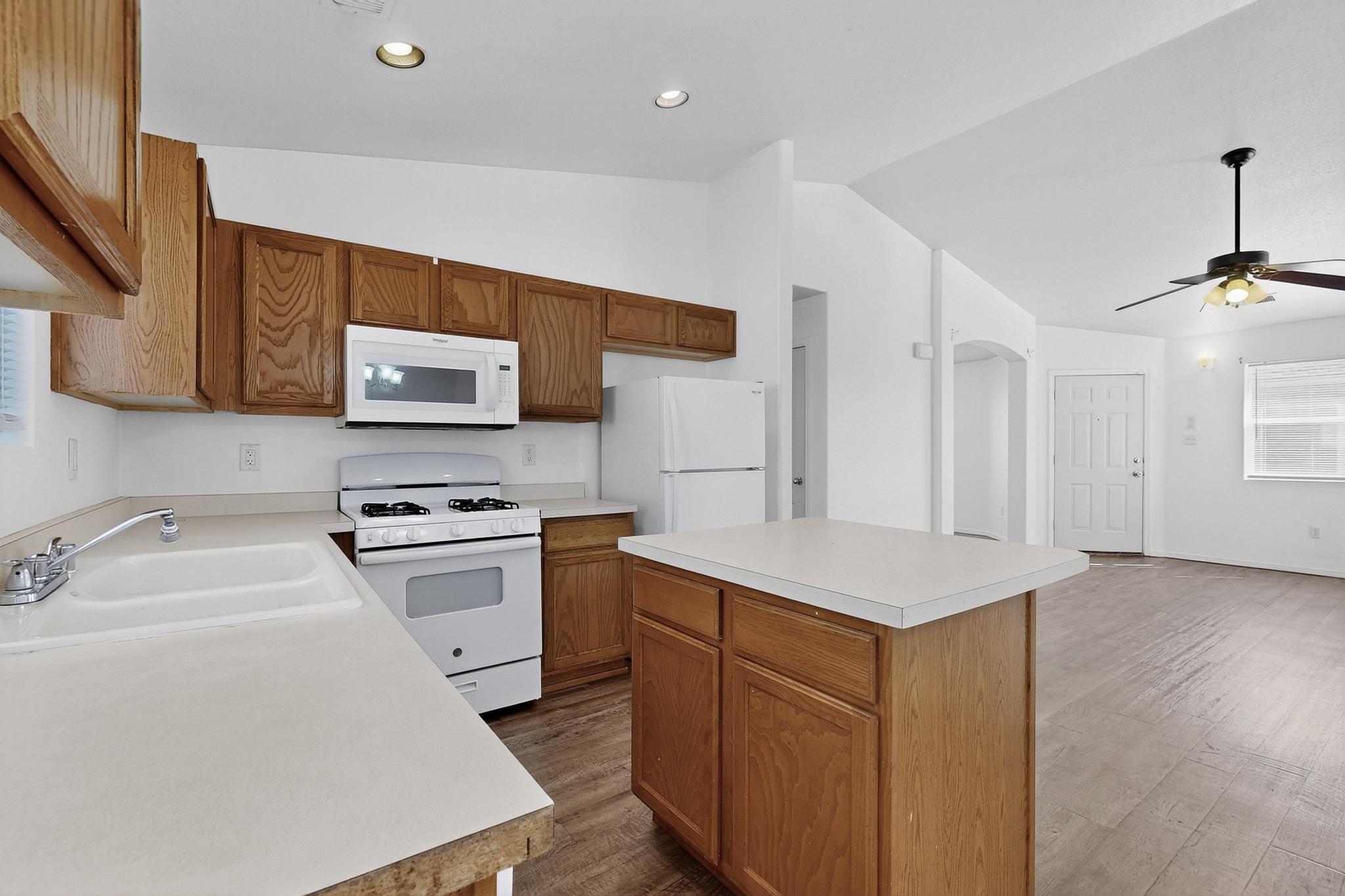 8928 LOWER MEADOW Trail SW