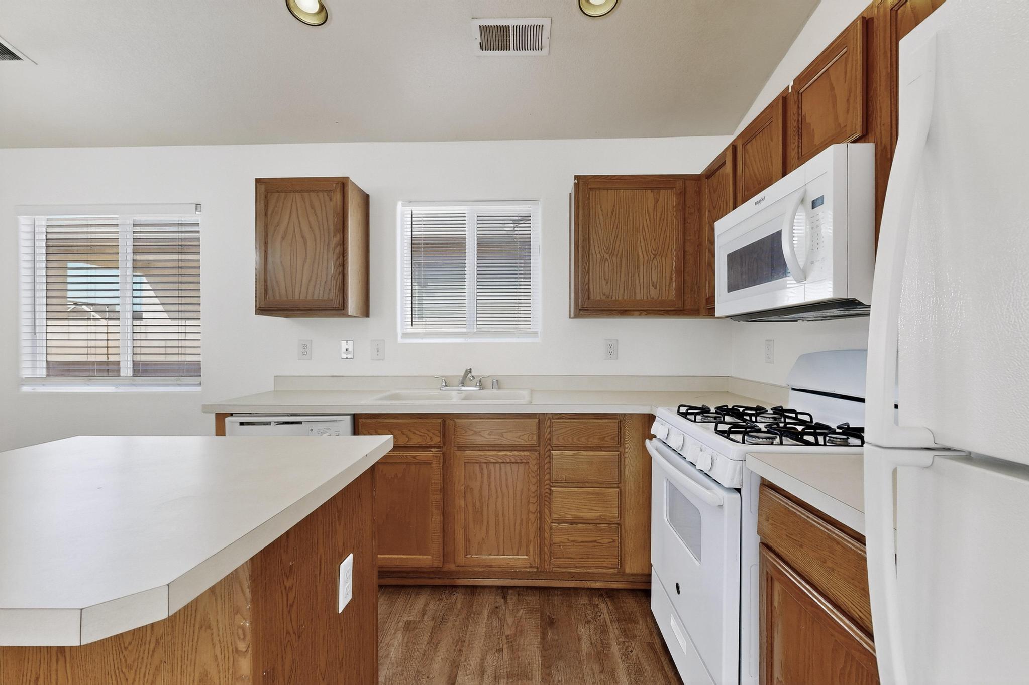 8928 LOWER MEADOW Trail SW