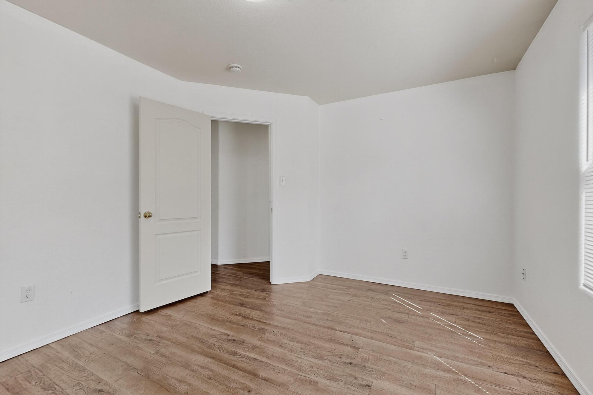 8928 LOWER MEADOW Trail SW