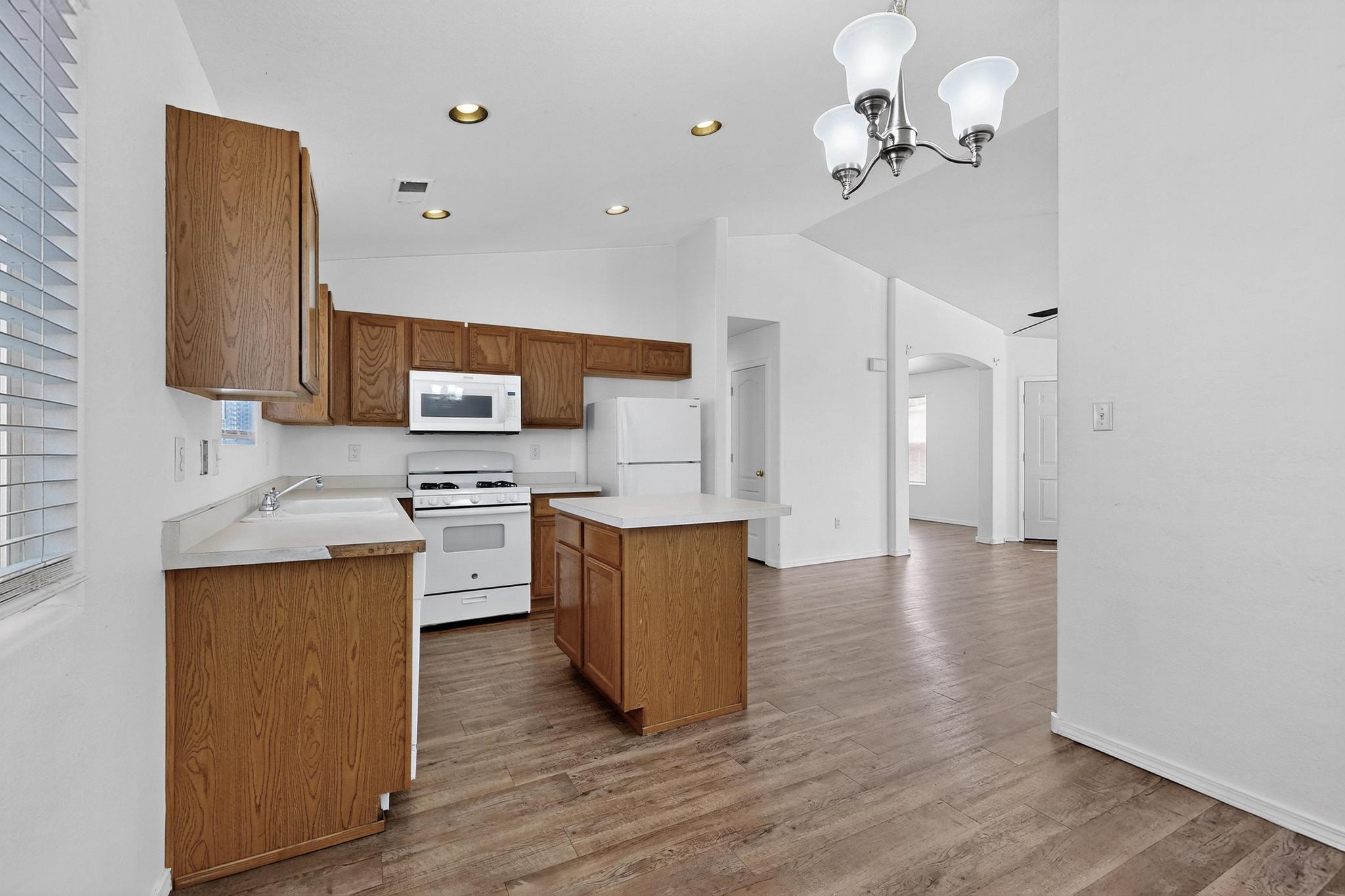 8928 LOWER MEADOW Trail SW