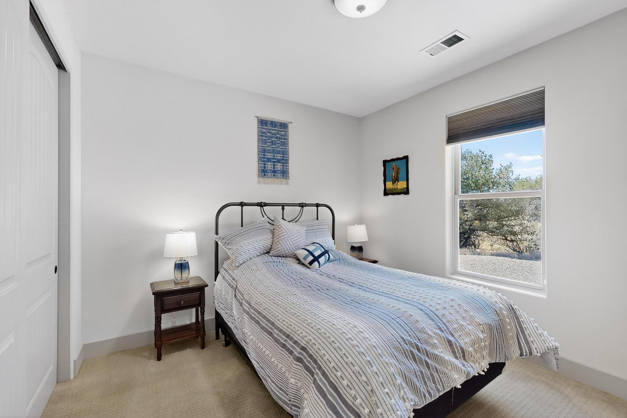 32 EXPRESS Boulevard