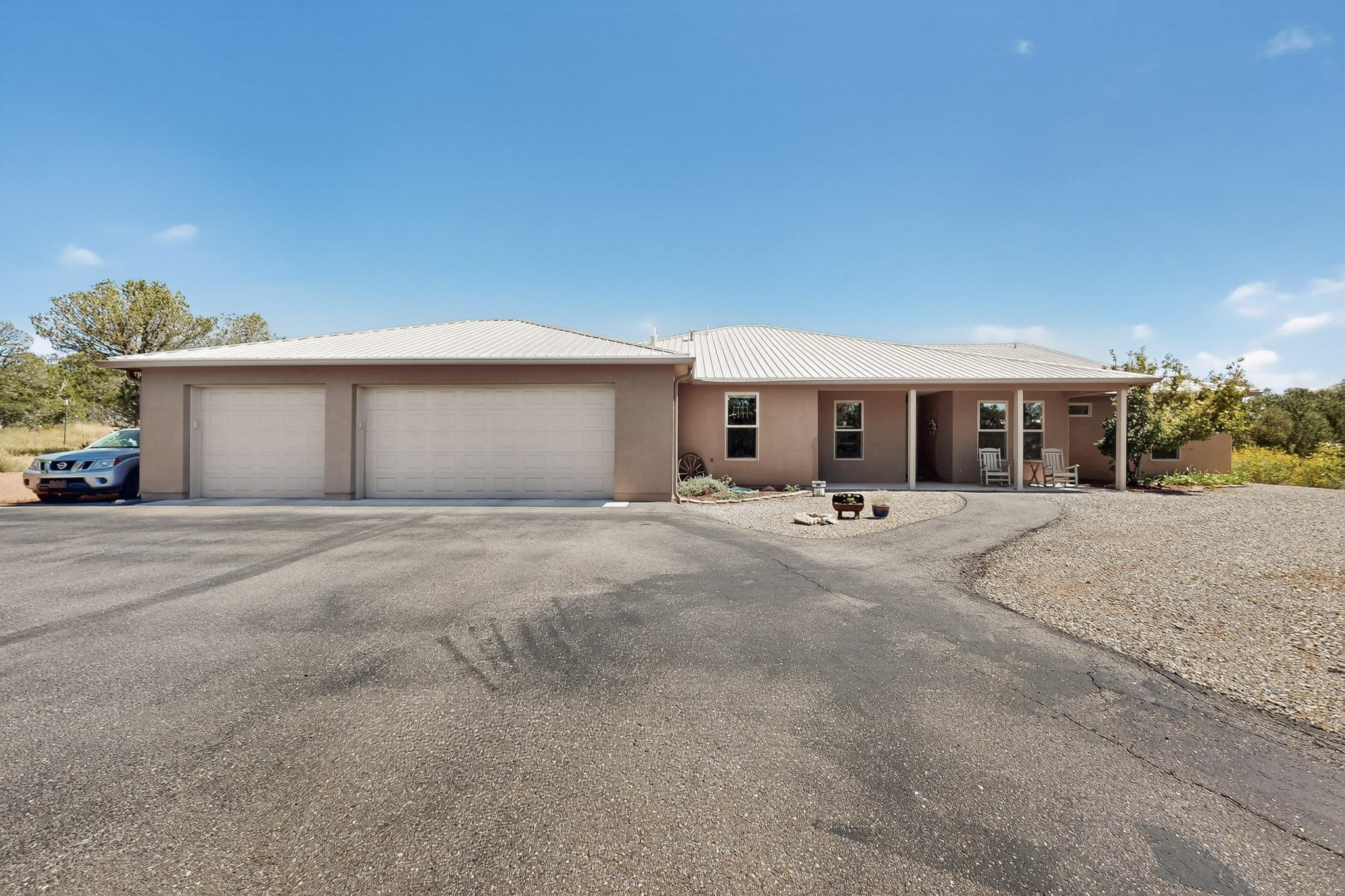 32 EXPRESS Boulevard