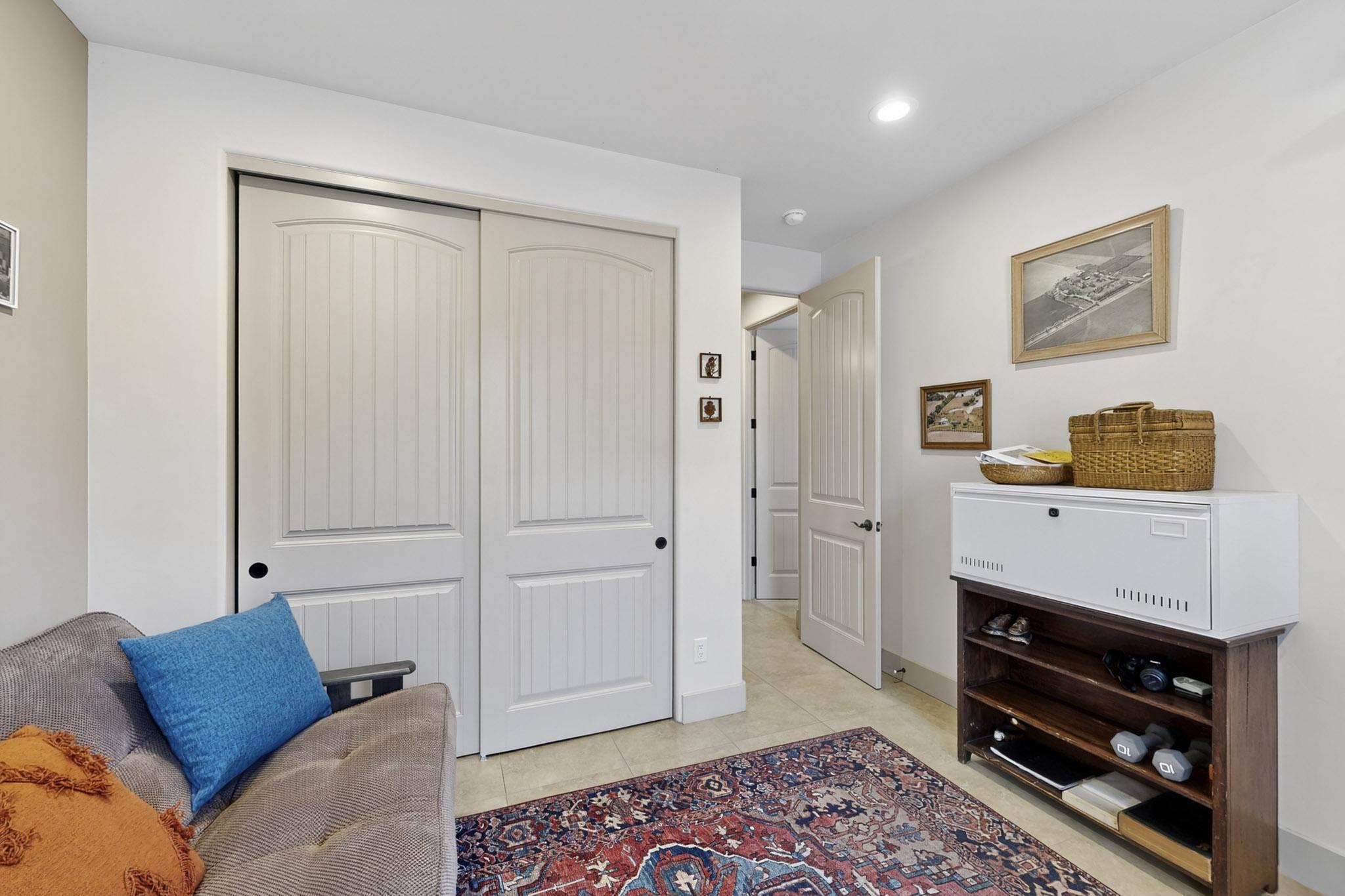 32 EXPRESS Boulevard