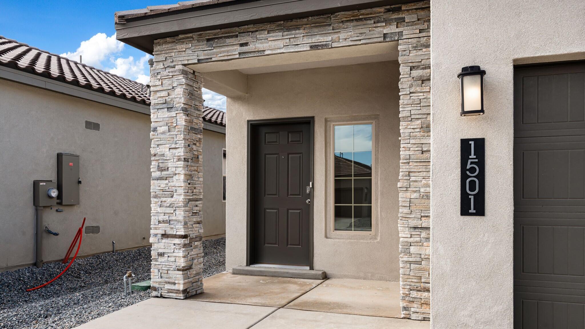 1501 Calle Oeste NW