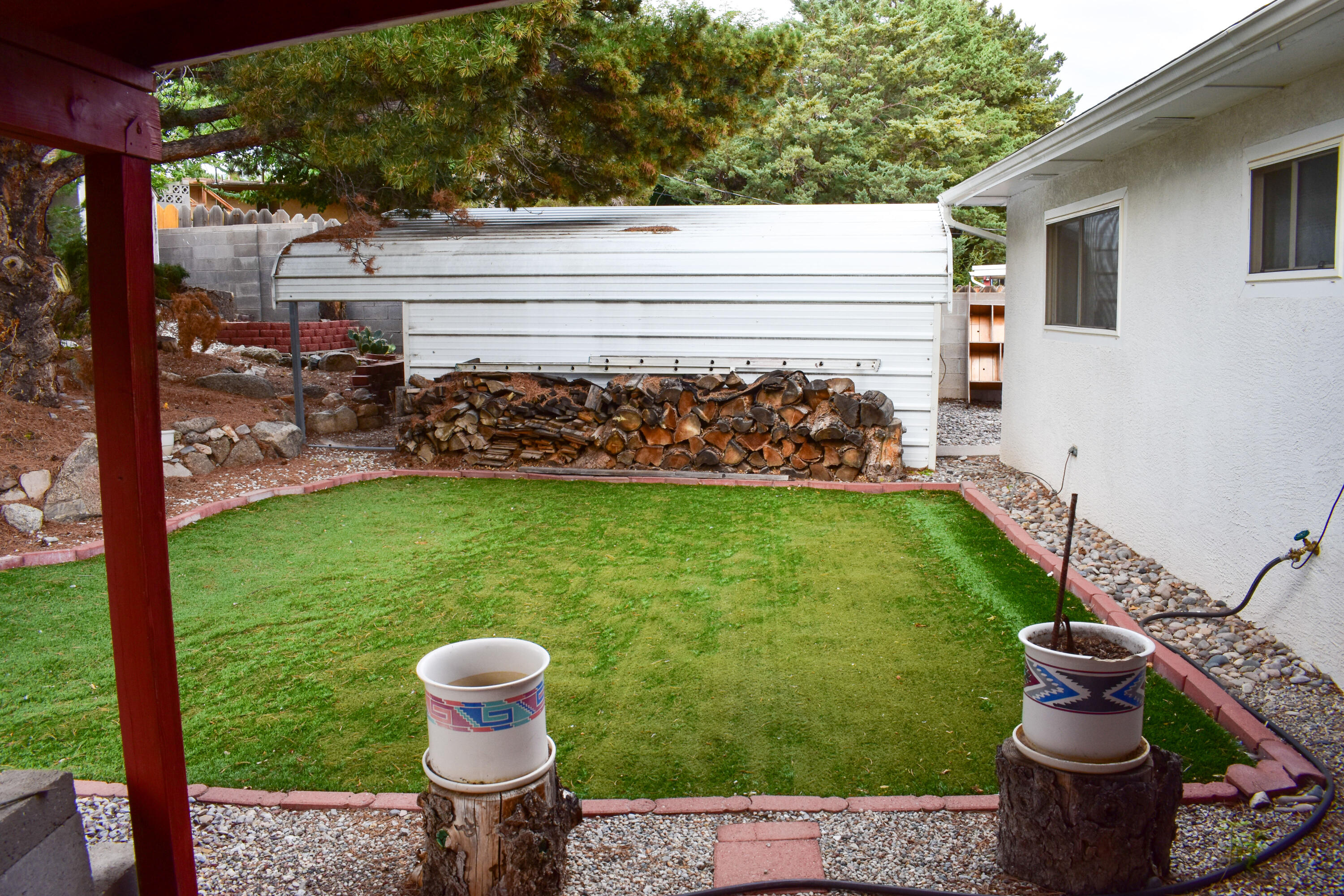 11521 VERSAILLES Avenue NE