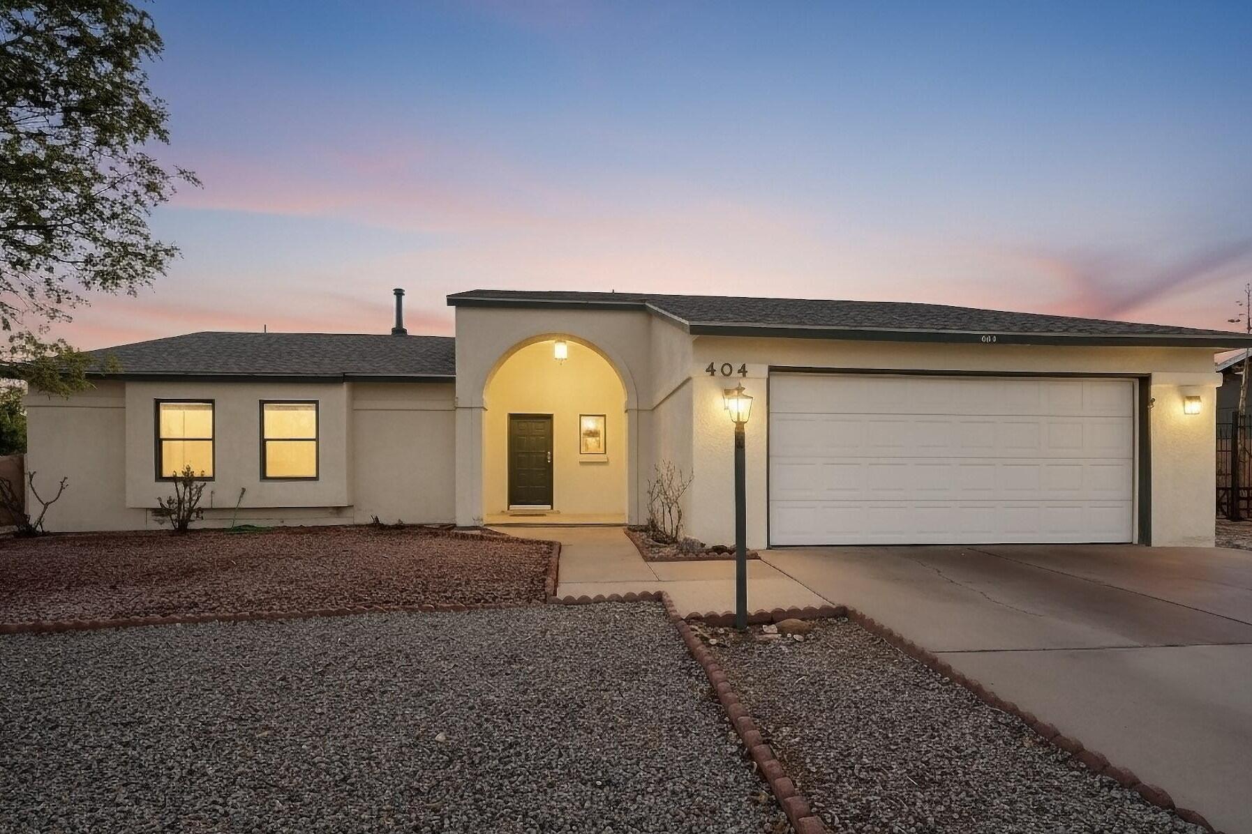 404 PYRITE Drive NE