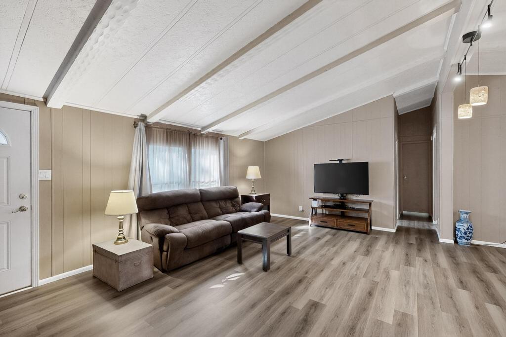 6840 SAN FRANCISCO Road NE