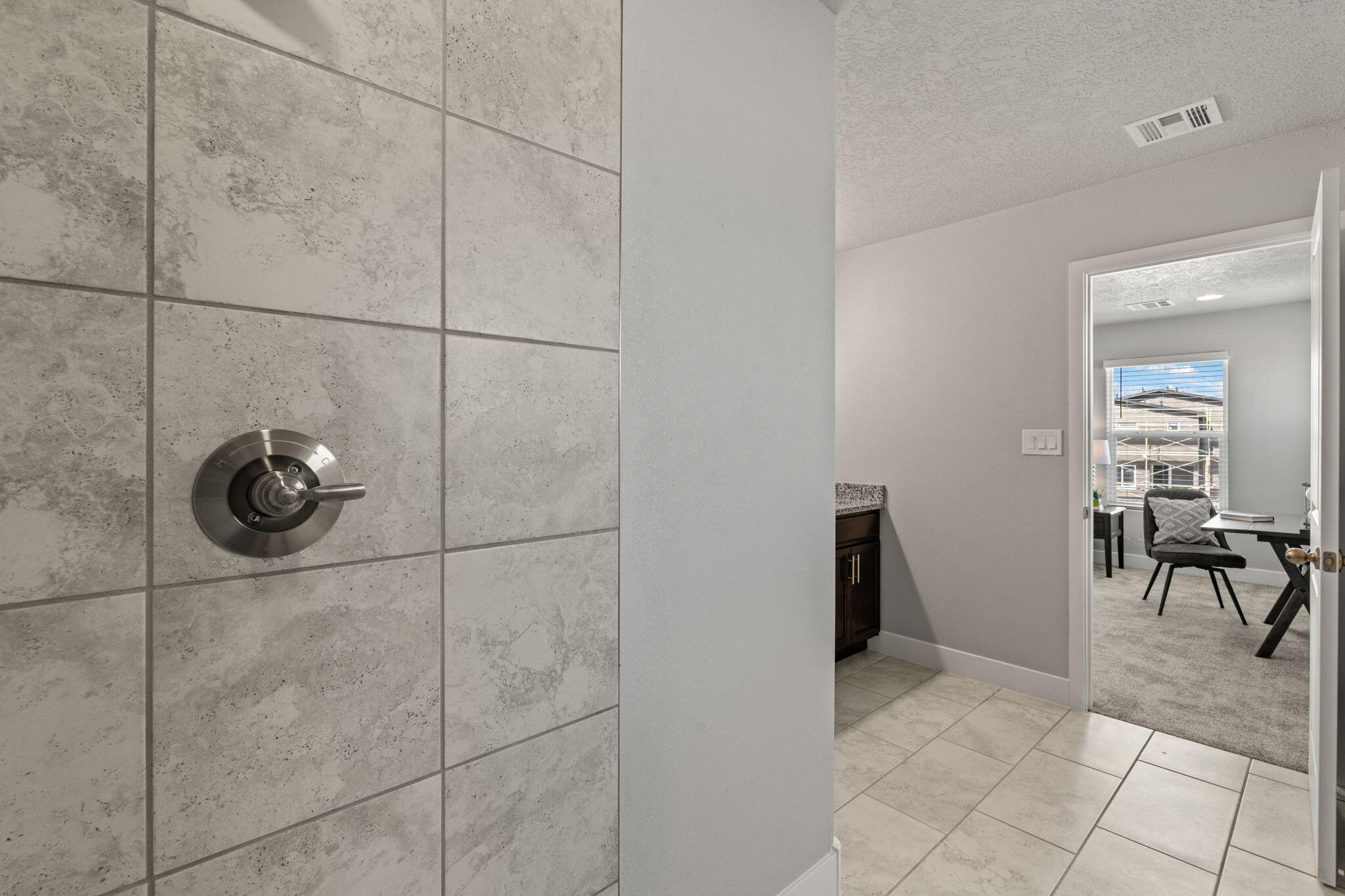 388 PECOS Loop SE