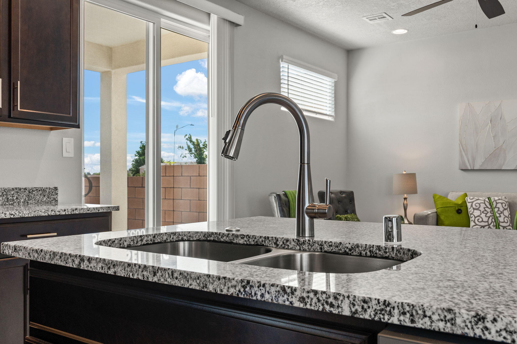 388 PECOS Loop SE