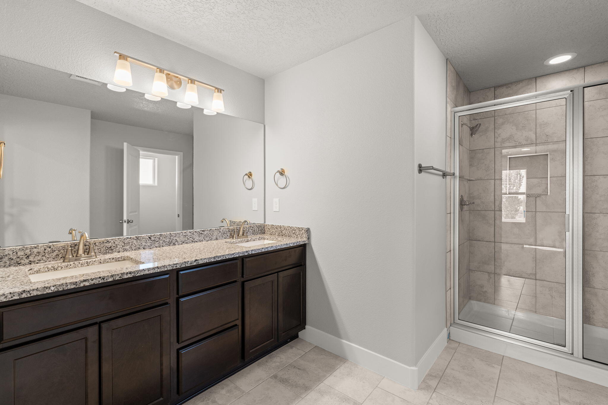388 PECOS Loop SE