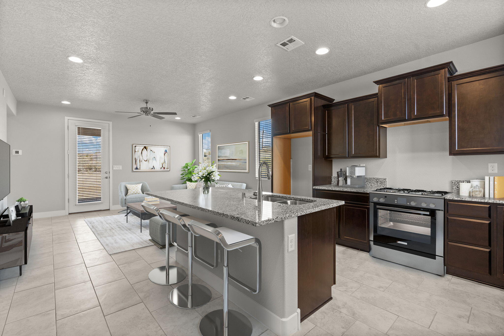 388 PECOS Loop SE