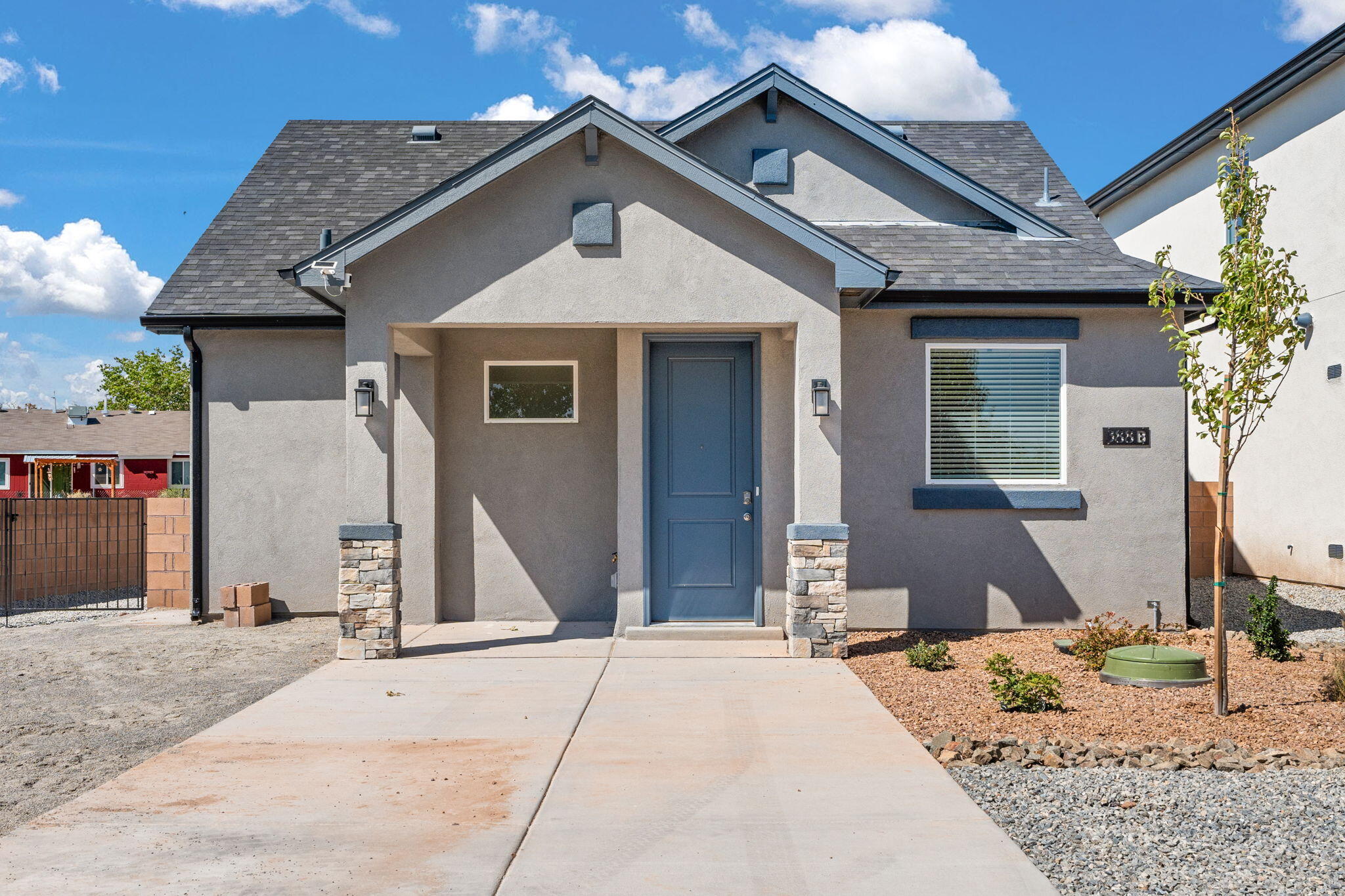 388 PECOS Loop SE